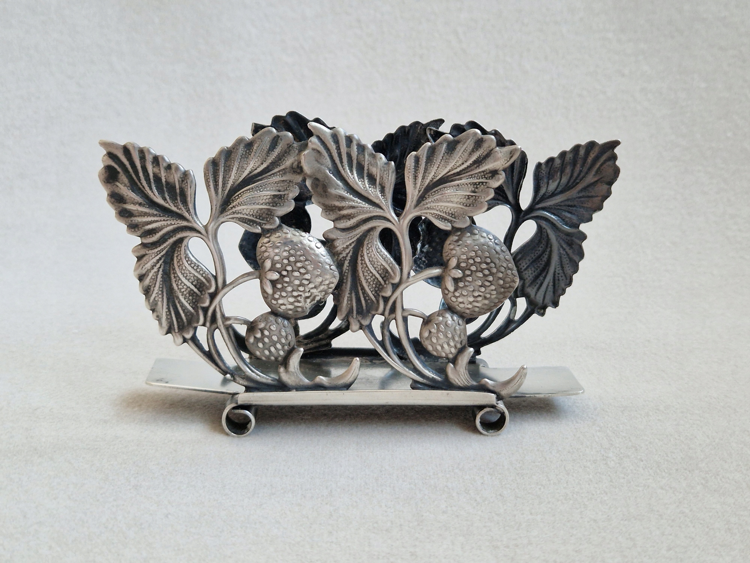 HEFRA serwetnik POZIOMKI plater PRL