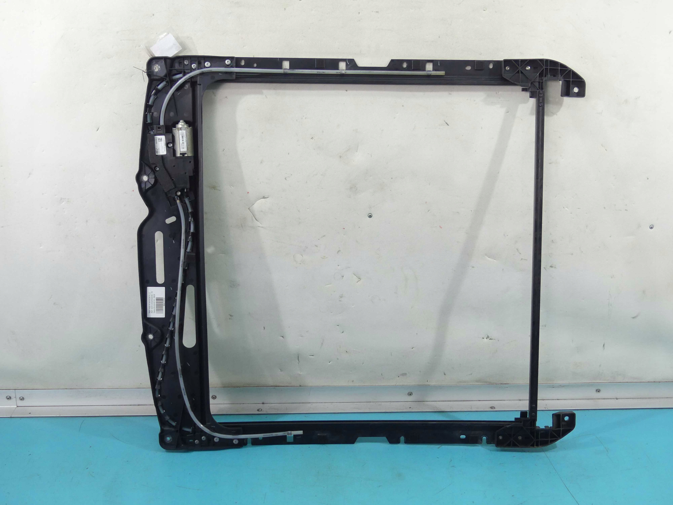 INFINITI QX30 Q30 SZYBERDACH ROLETA ŻALUZJA