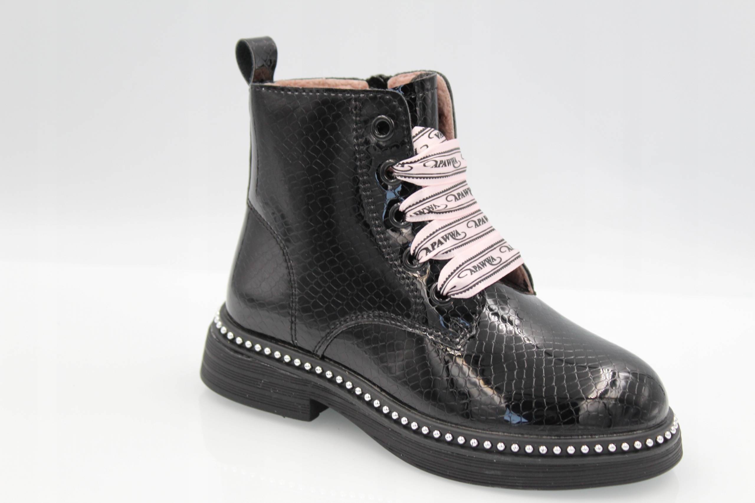 BOTKI LAKIEROWANE CZARNE TŁOCZONE APAWWA 27 Bohater / Bajka brak