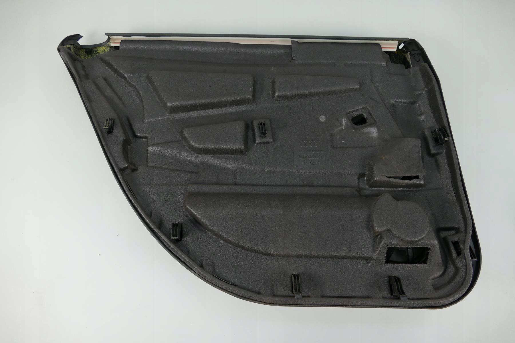 дверные карты кожа Audi OE 4b0863982