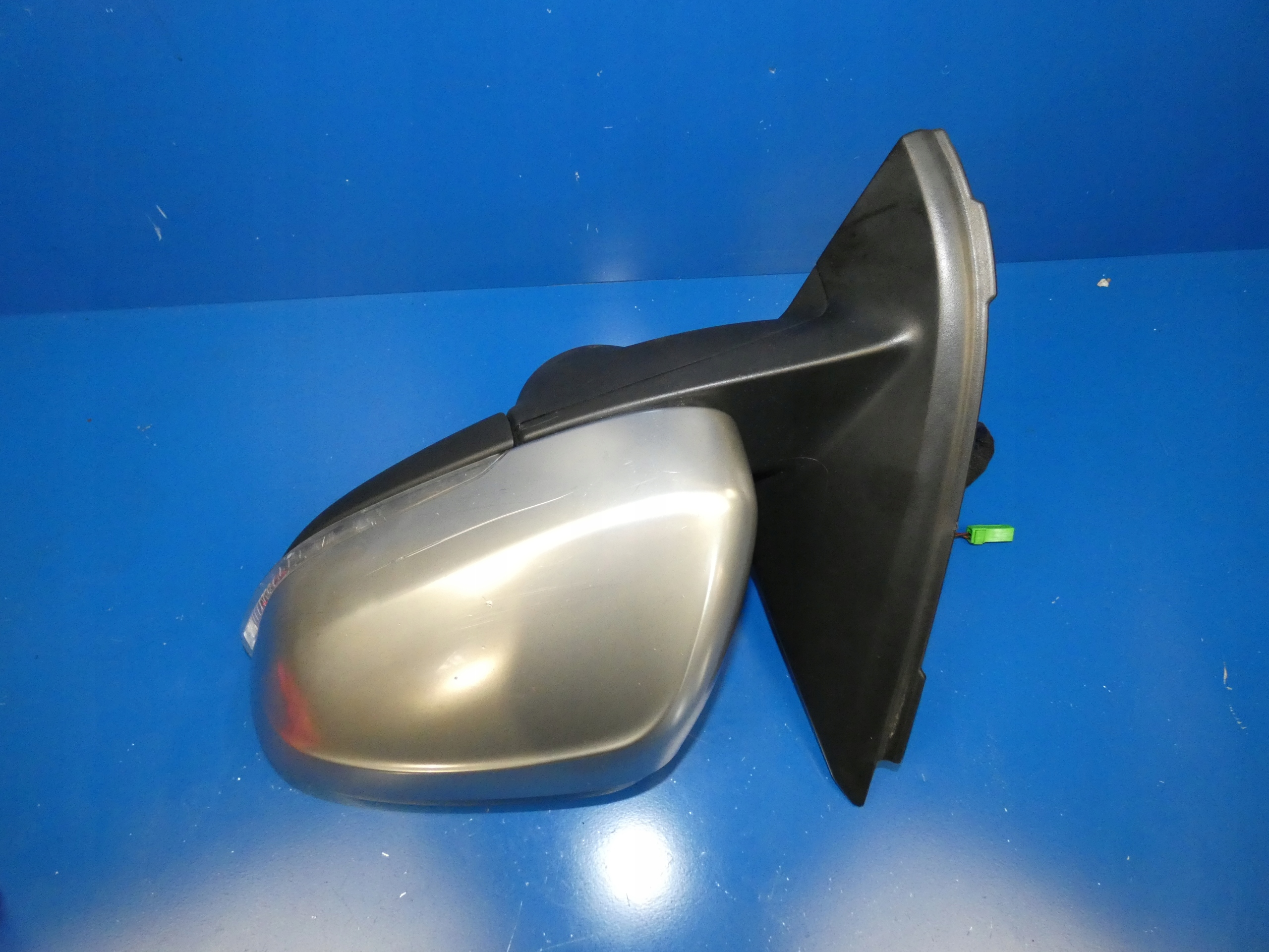 VOLVO S60 V60 LUSTERKO LEWE BLIS R-DESIGN 16+2 PIN Strona zabudowy lewa