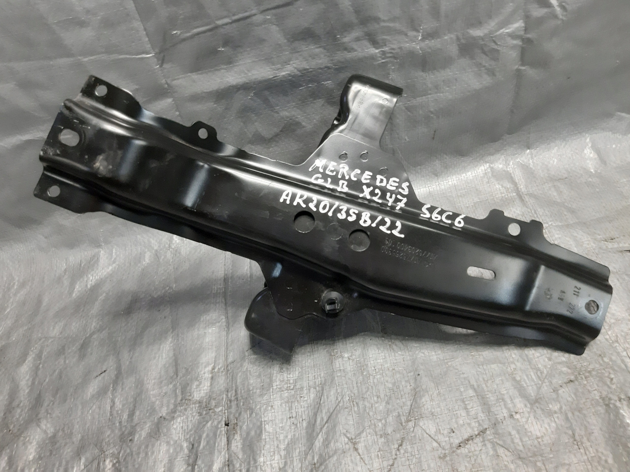 staffa Consolle per batteria Mercedes GLB X247