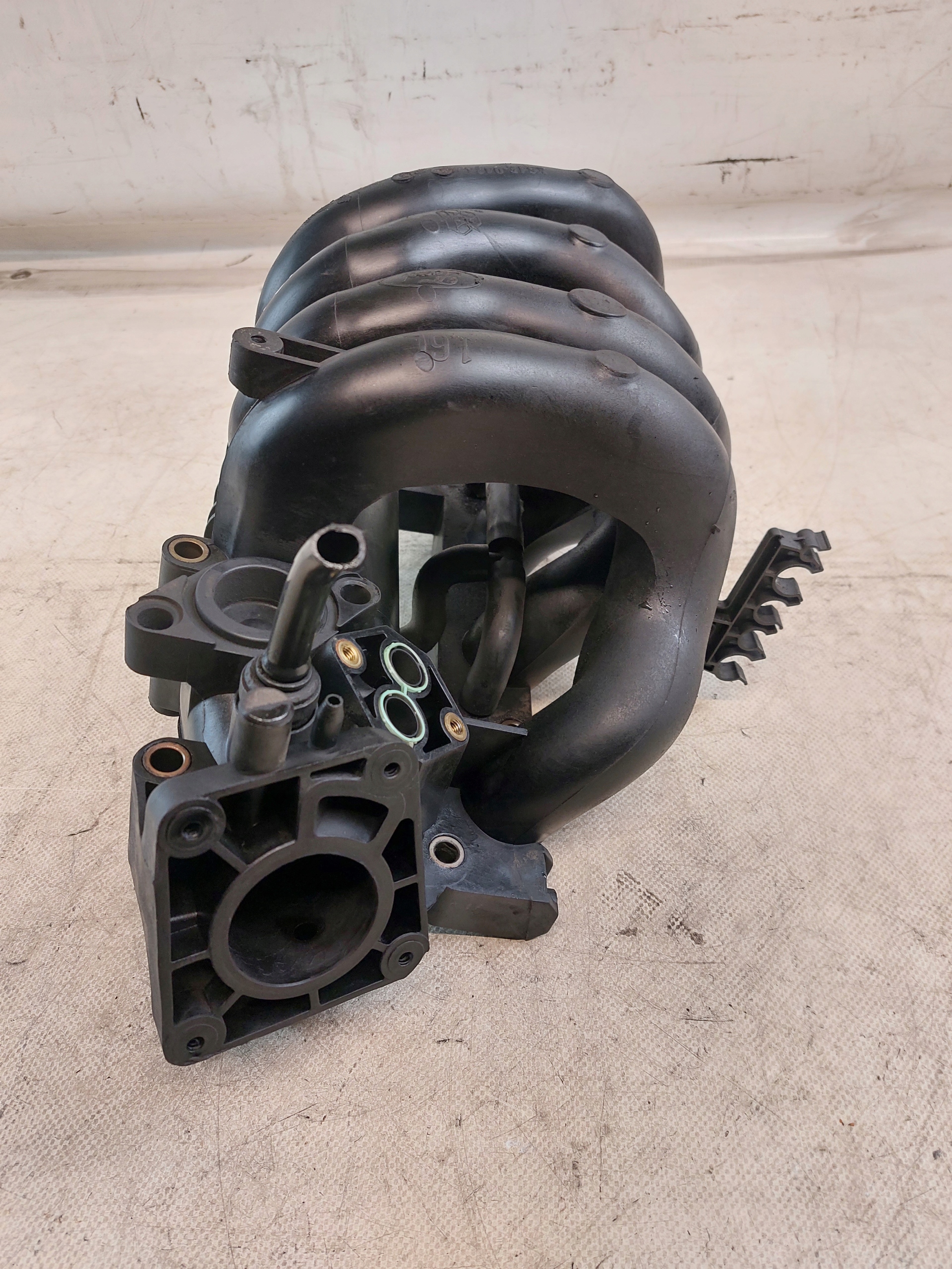 intake manifold FORD FOCUS and 1.6 16V