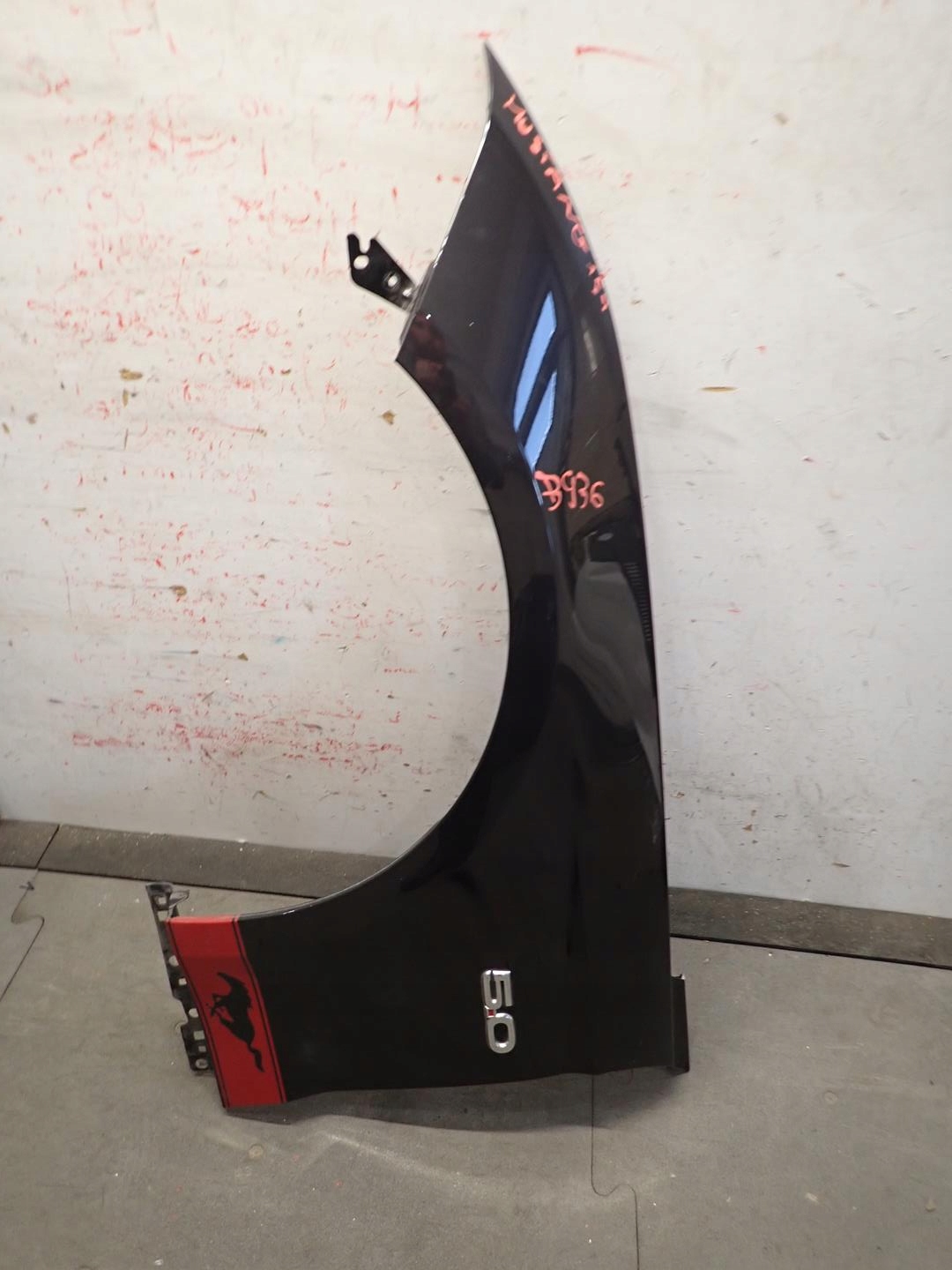 fender front front left FORD MUSTANG VI 2015