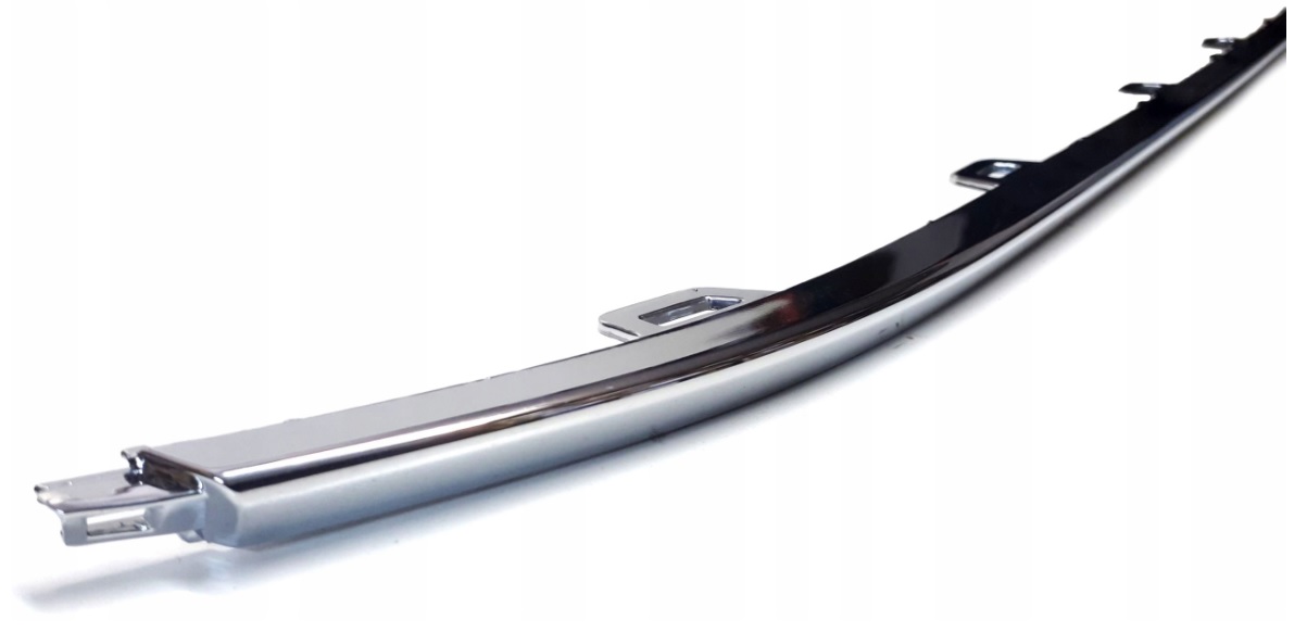 PASSAT B8 listwa zderzaka przedniego CHROM Stan opakowania oryginalne