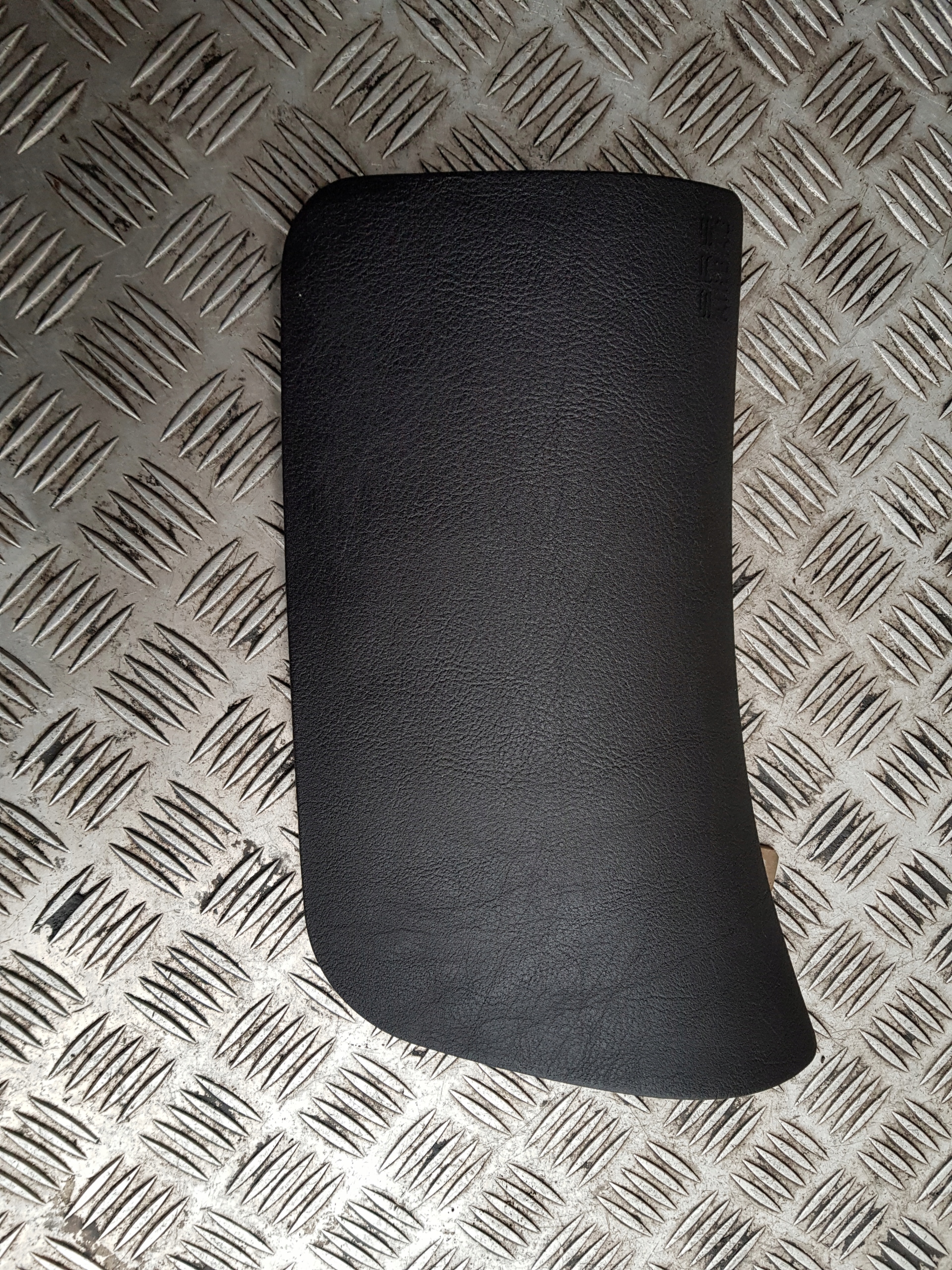 BMW E39 spoiler airbag cover door KOKPITU