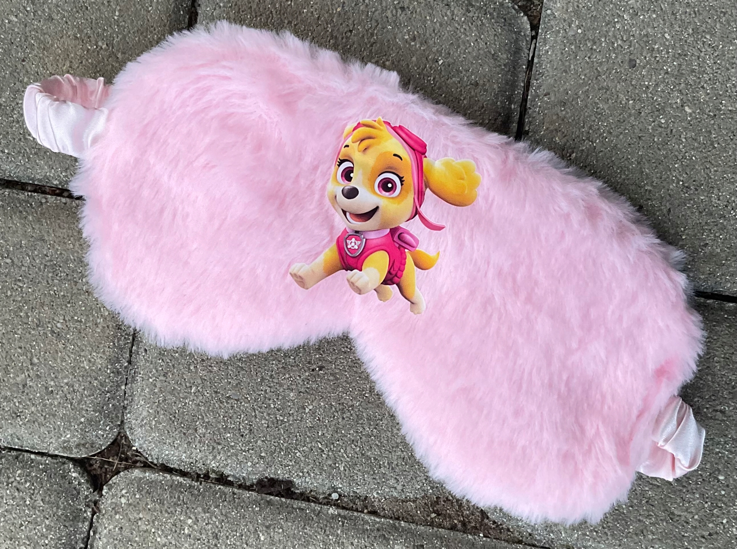 OPASKA NA OCZY MASKA DO SPANIA SNU RELAKSU NA GUMCE PSI PATROL OLDMAN Model na oczy