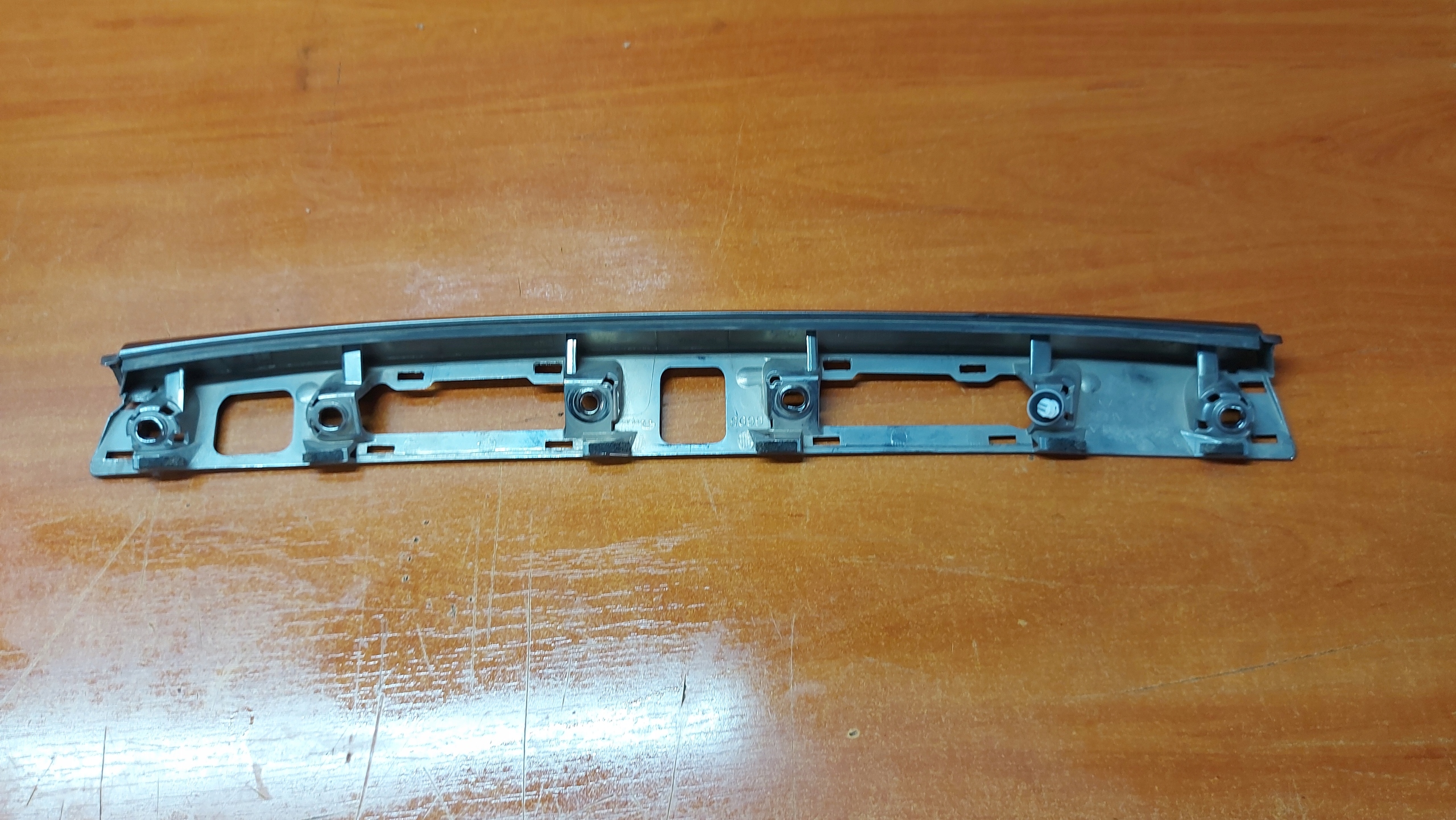 Couverture du capot Arrière Arrière CHROM TOYOTA COROLLA E21 Berline 19