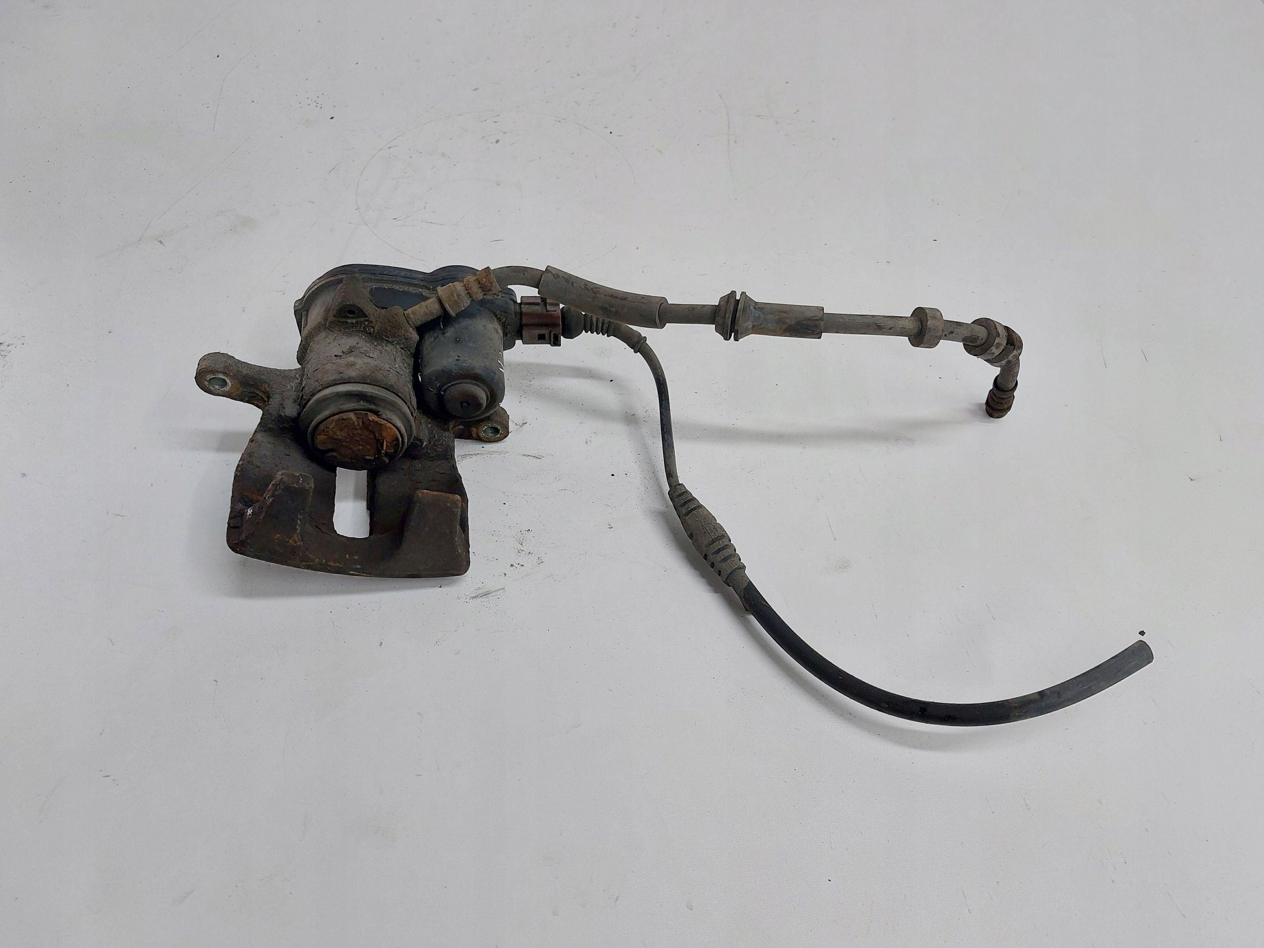 AUDI A4 B8 8K A5 8T caliper brakes electrical right rear part