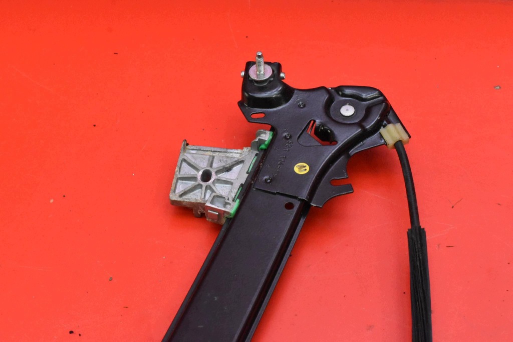 window regulator right front EU 1137328233 PEUGEOT 407 COUPE 04-10