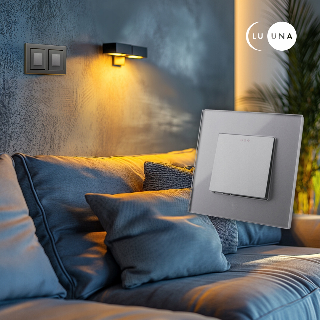 Ramka Trzykrotna Potrójna Biała Szklana do Modułów i Wkładów LUUNA Stan opakowania oryginalne