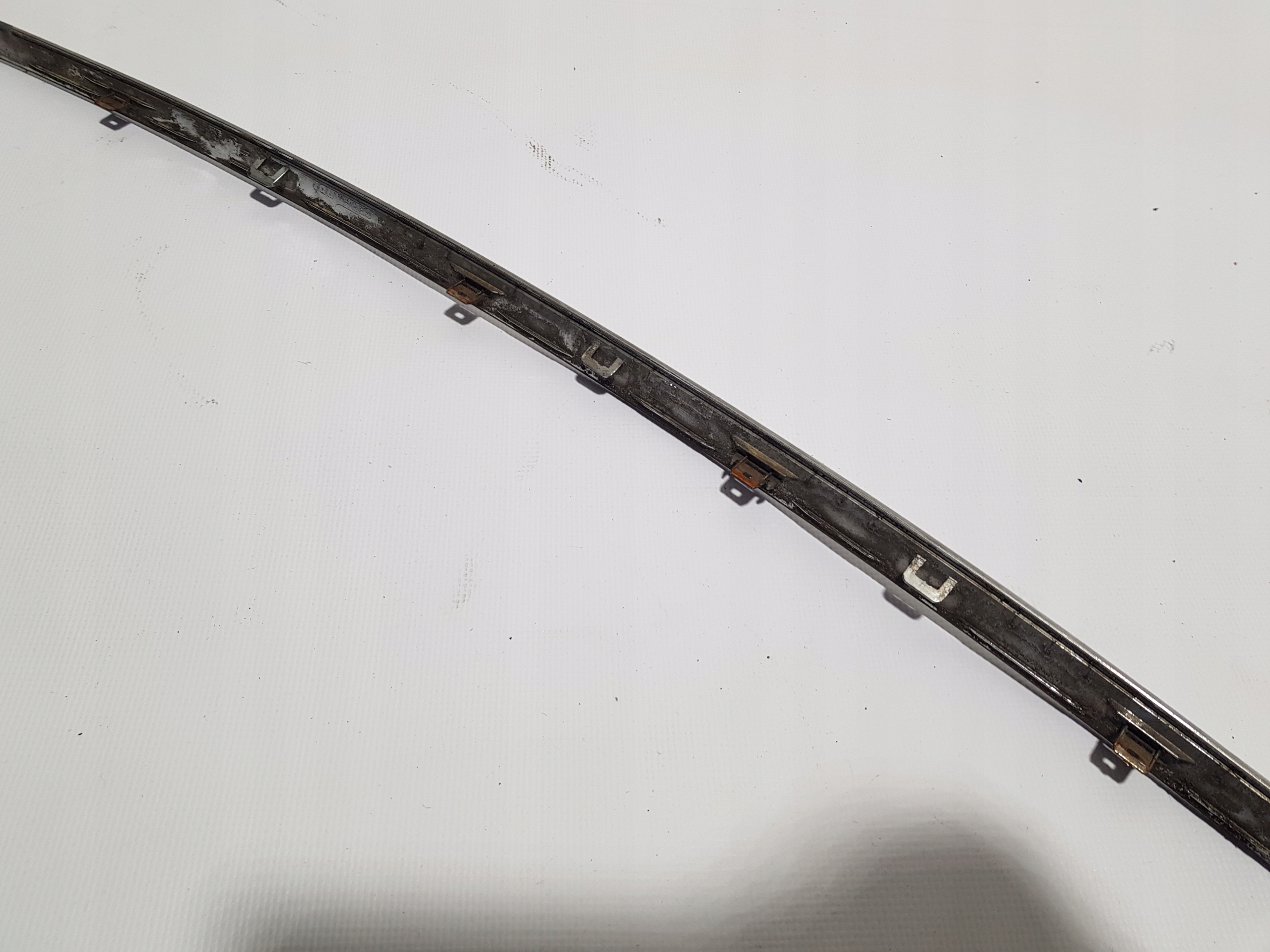 moulding cap bonnet boot CHROM MERCEDES W221 A2217580046