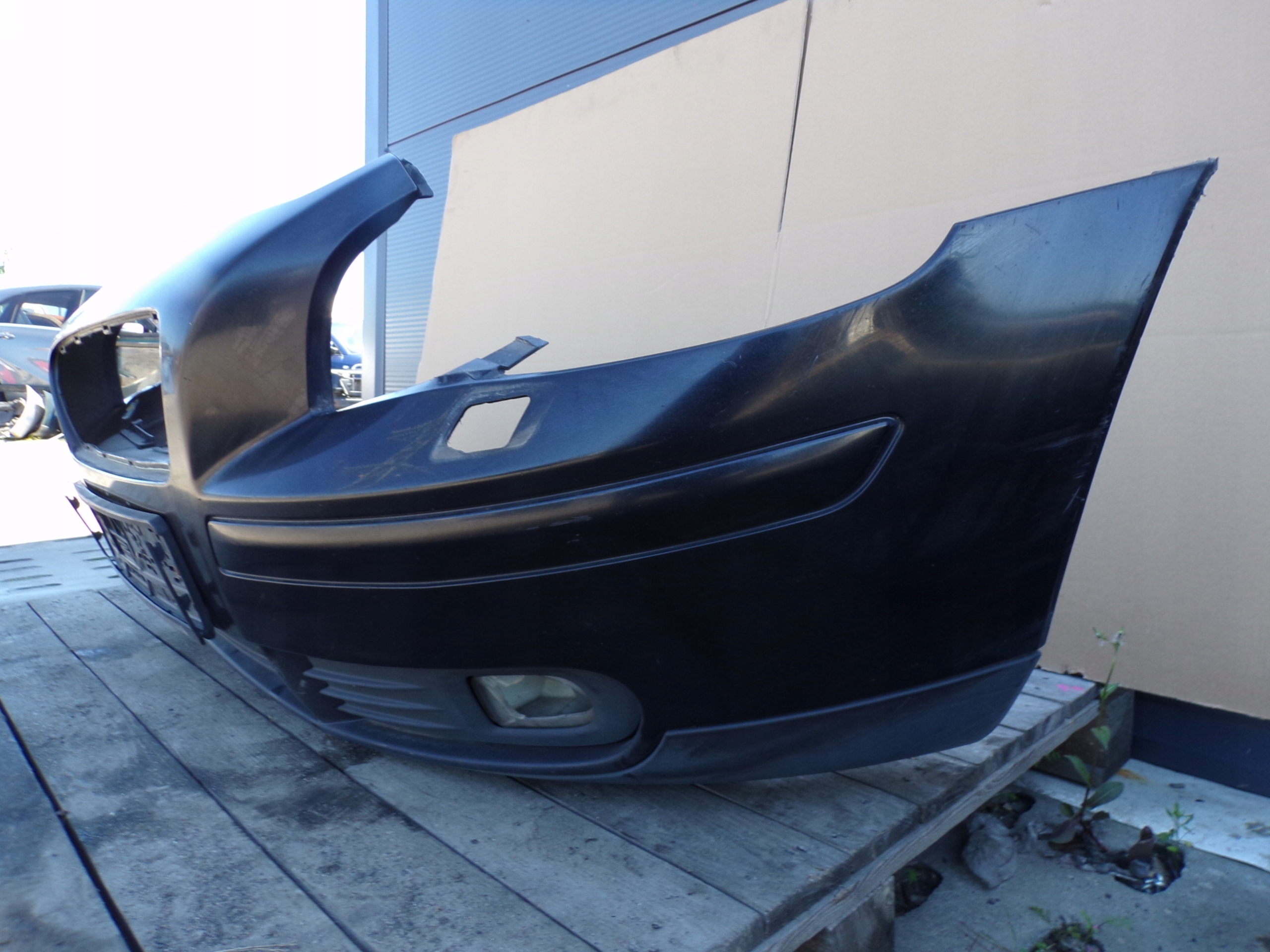 nárazník predný predok VOLVO V50