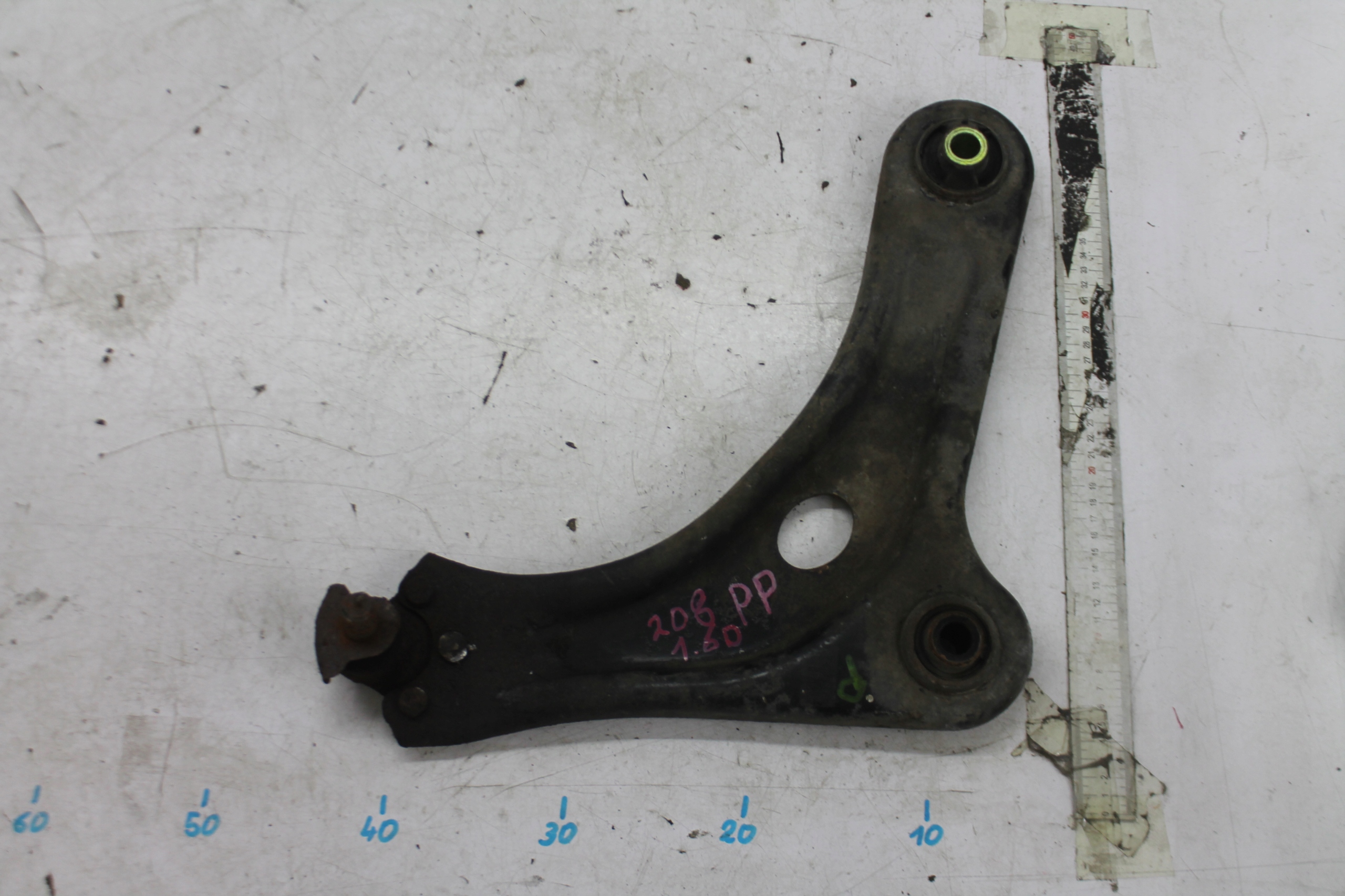 arm right front front PEUGEOT 208 12-15