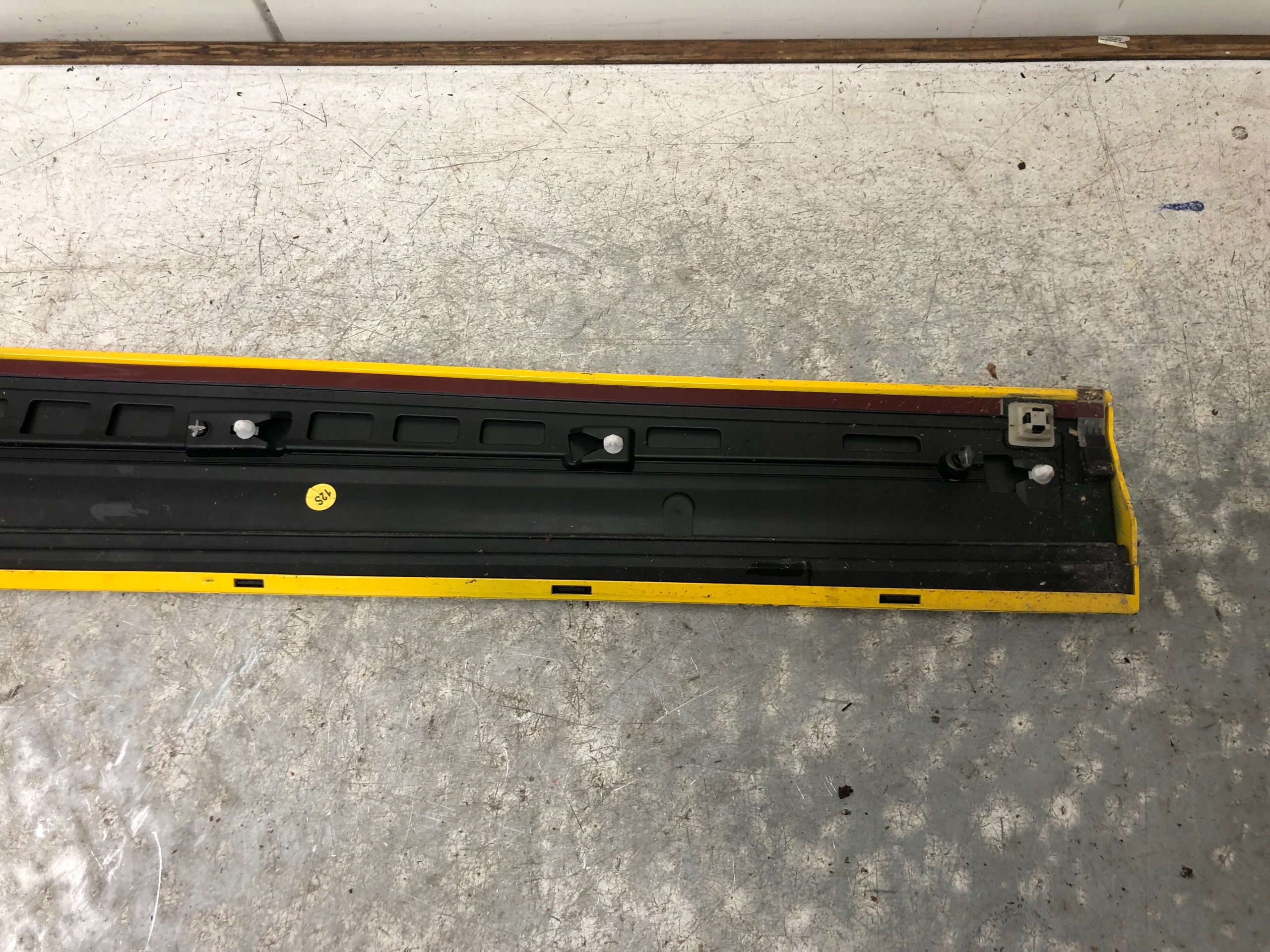 moulding door left front AUDI Q2 81A853959B