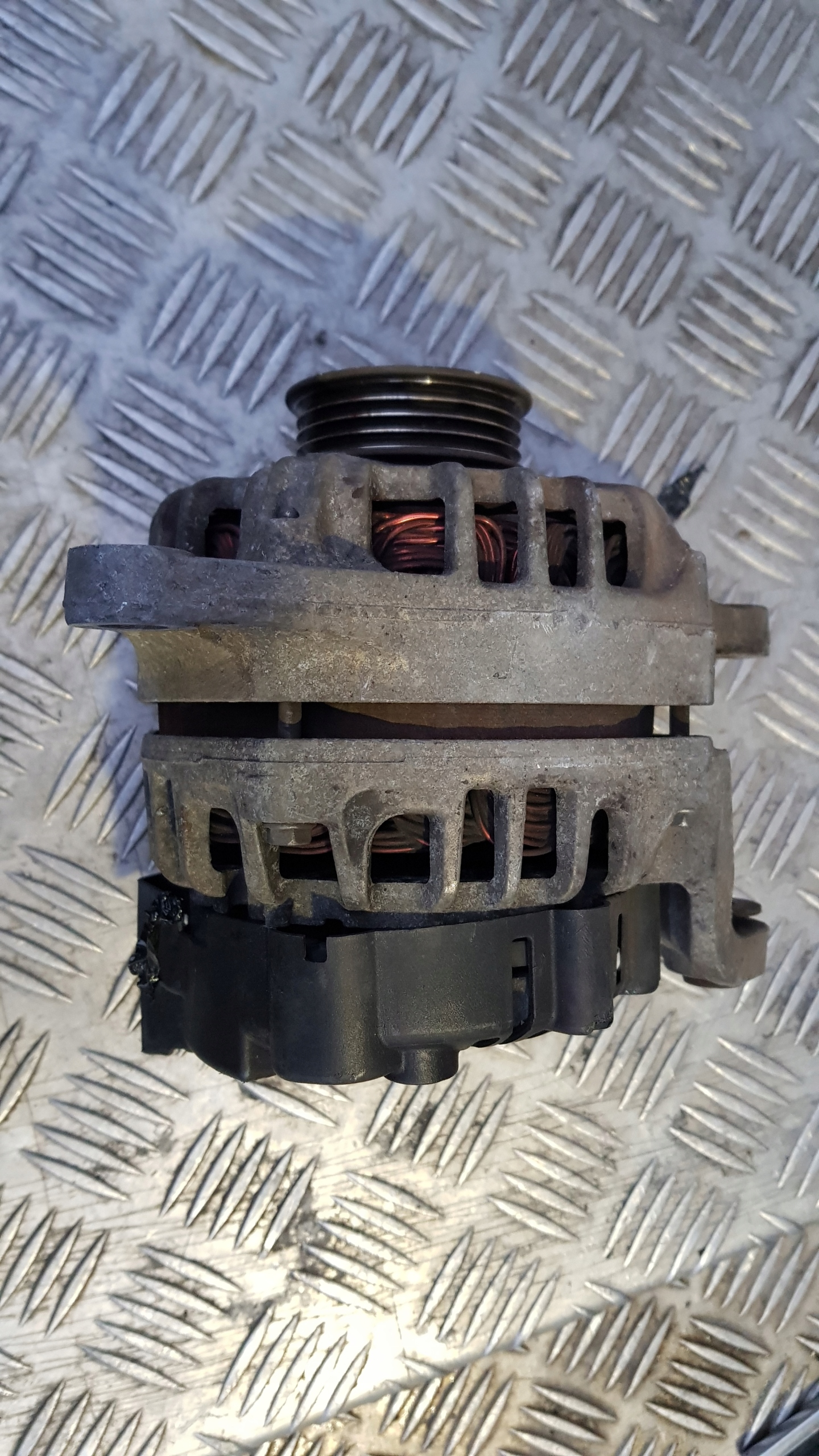 SUPER B VW PASSAT B5 2.5 TDI ALTERNATOR 059903015G 120A