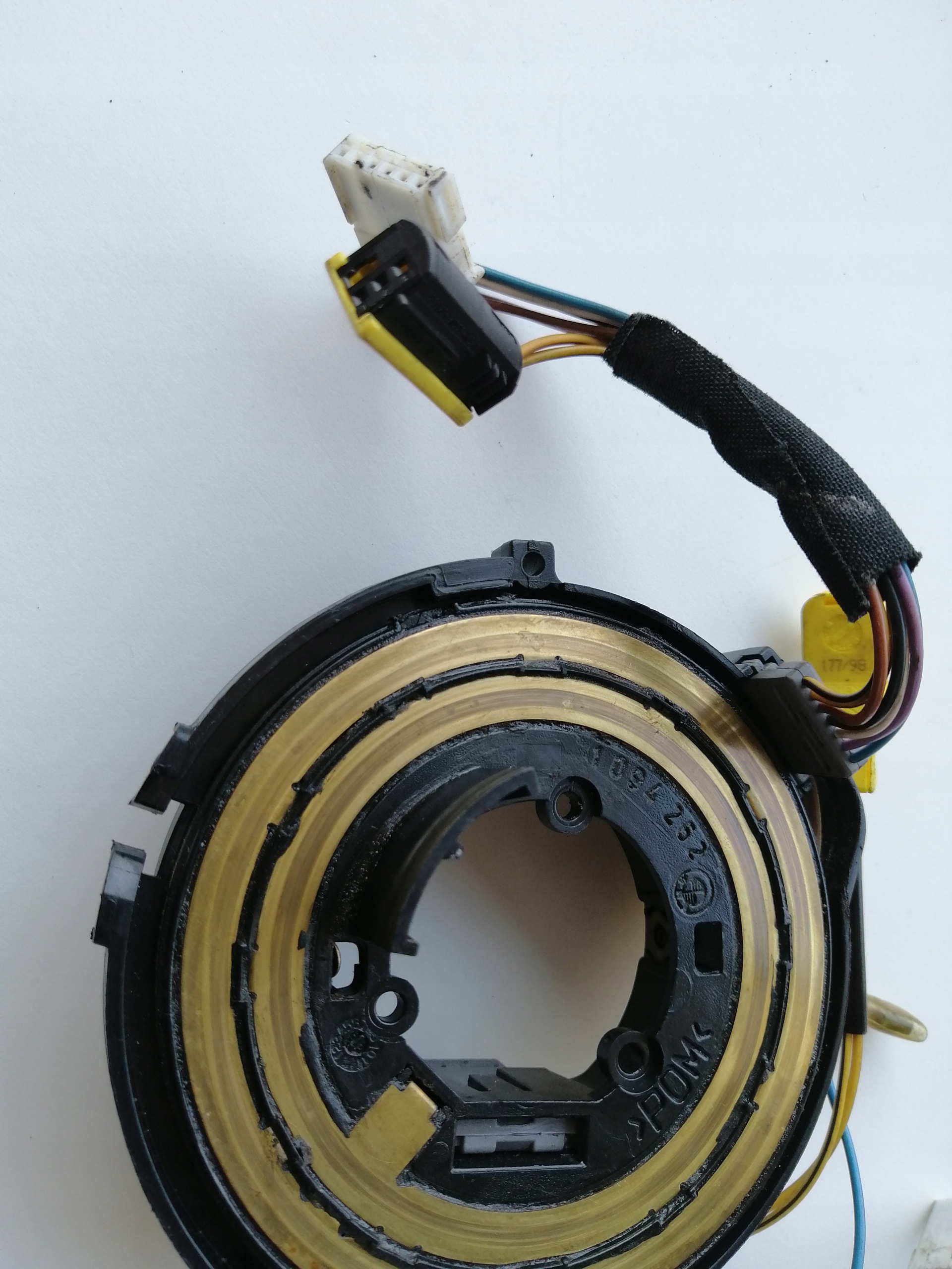 TAŚMA ZWIJAK POD KIEROWNICĘ AIRBAG BMW E39 E38 1094262 Typ samochodu Samochody osobowe