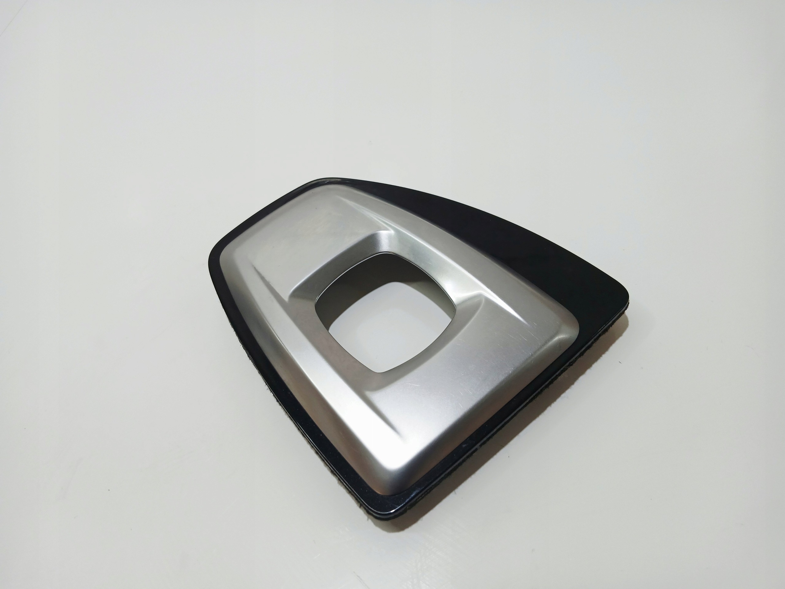 blende abdeckung DZWIGNI schalt getriebe BMW E60 E61 OE 9123871 (0000376)