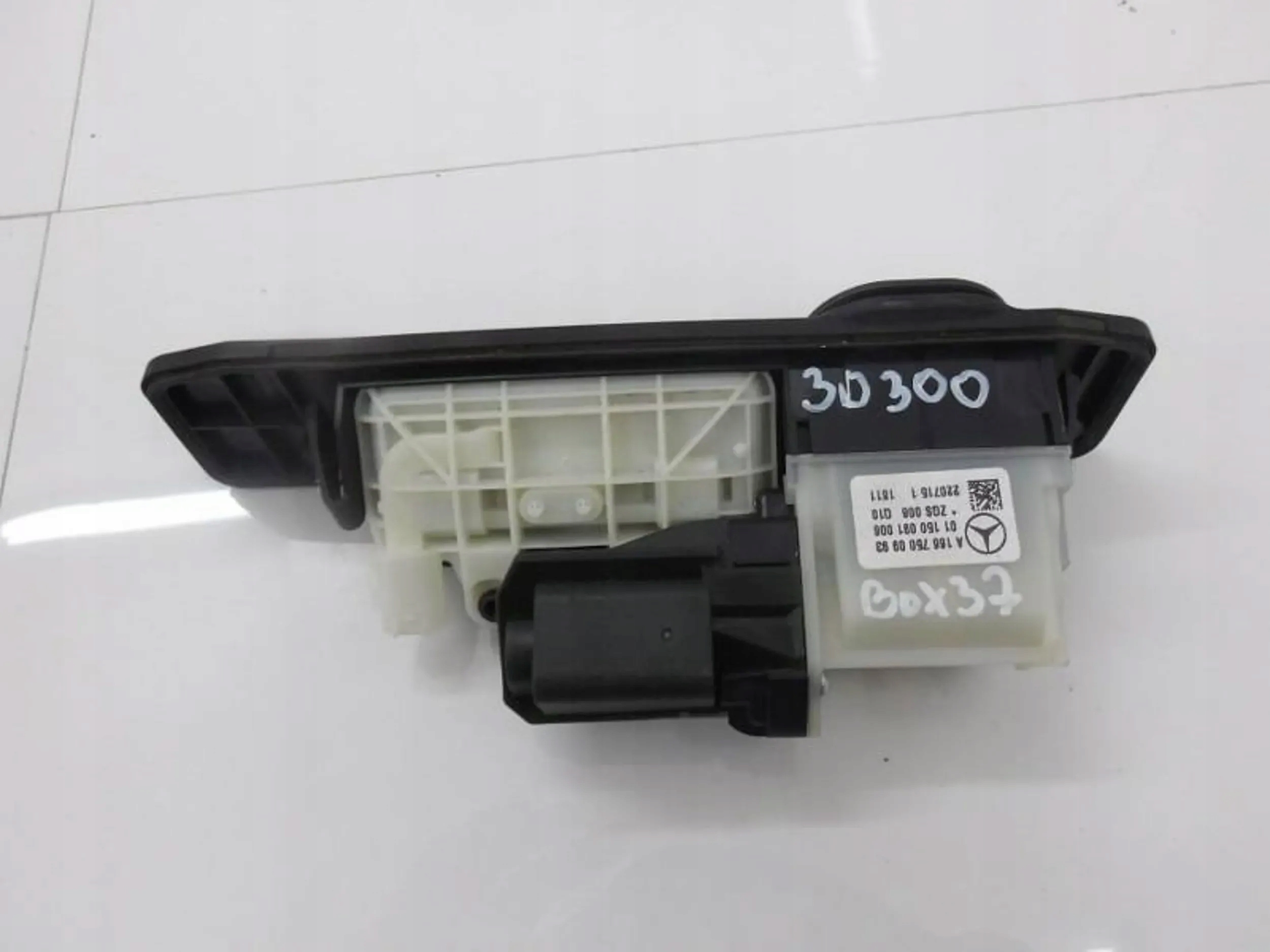 MERCEDES GLE W166 KLAMKA OBUDOWA KAMERY TYŁ