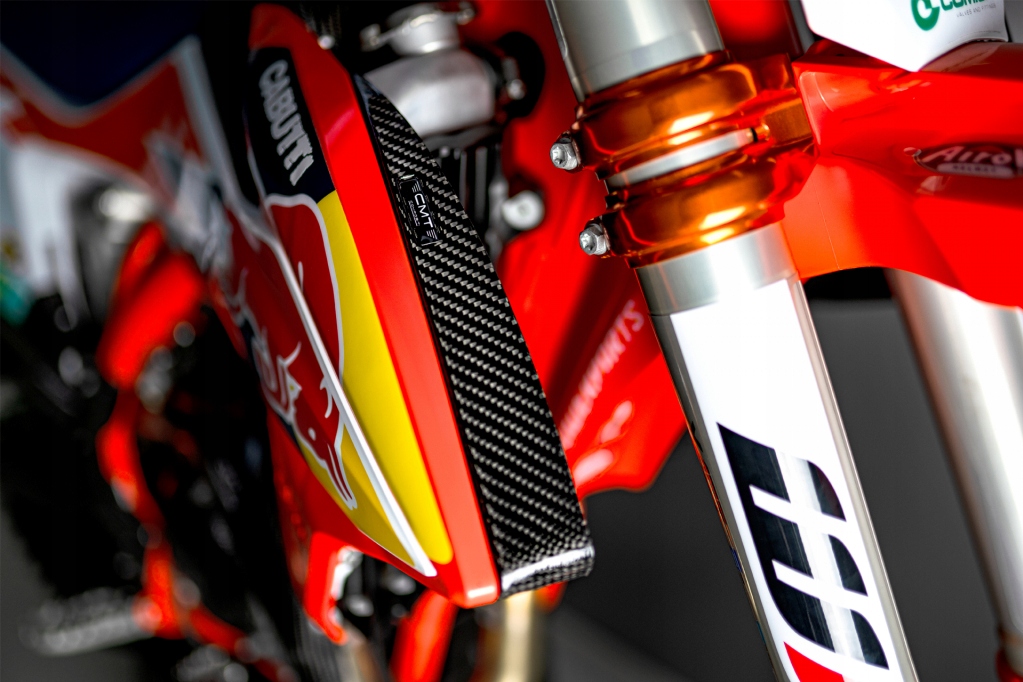 635788 - KTM sx sxf 19-22 крышка носового упора CMT CUBAMOTO