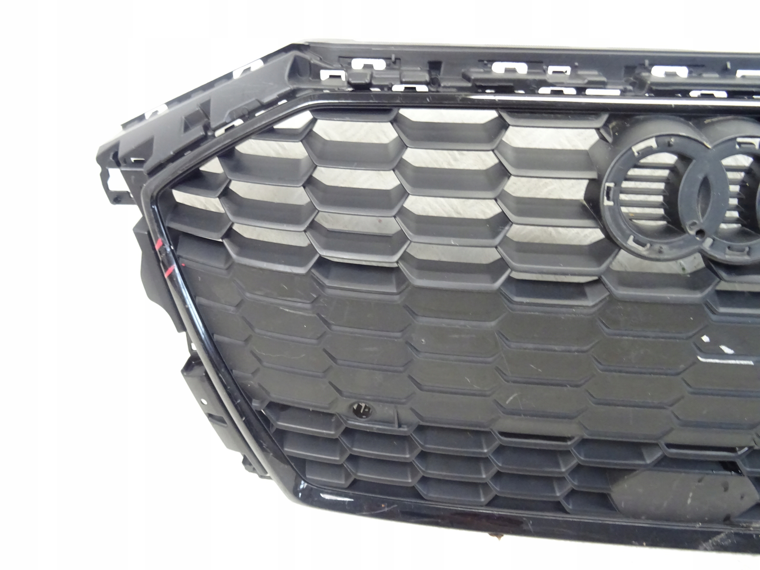 maska maska přední předek AUDI A3 8Y BASIC S-LINE 8Y0853651B