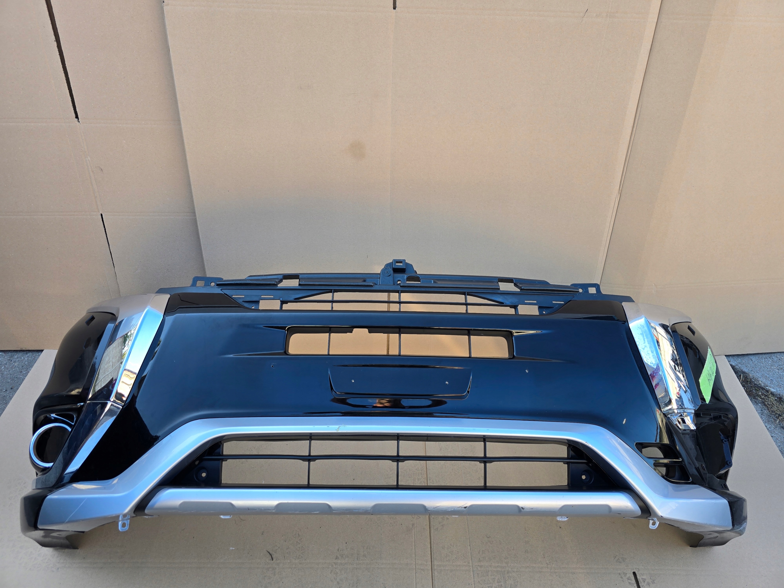 MITSUBISHI OUTLANDER III LIFT ZDERZAK PRZEDNI Producent części Mitsubishi OE