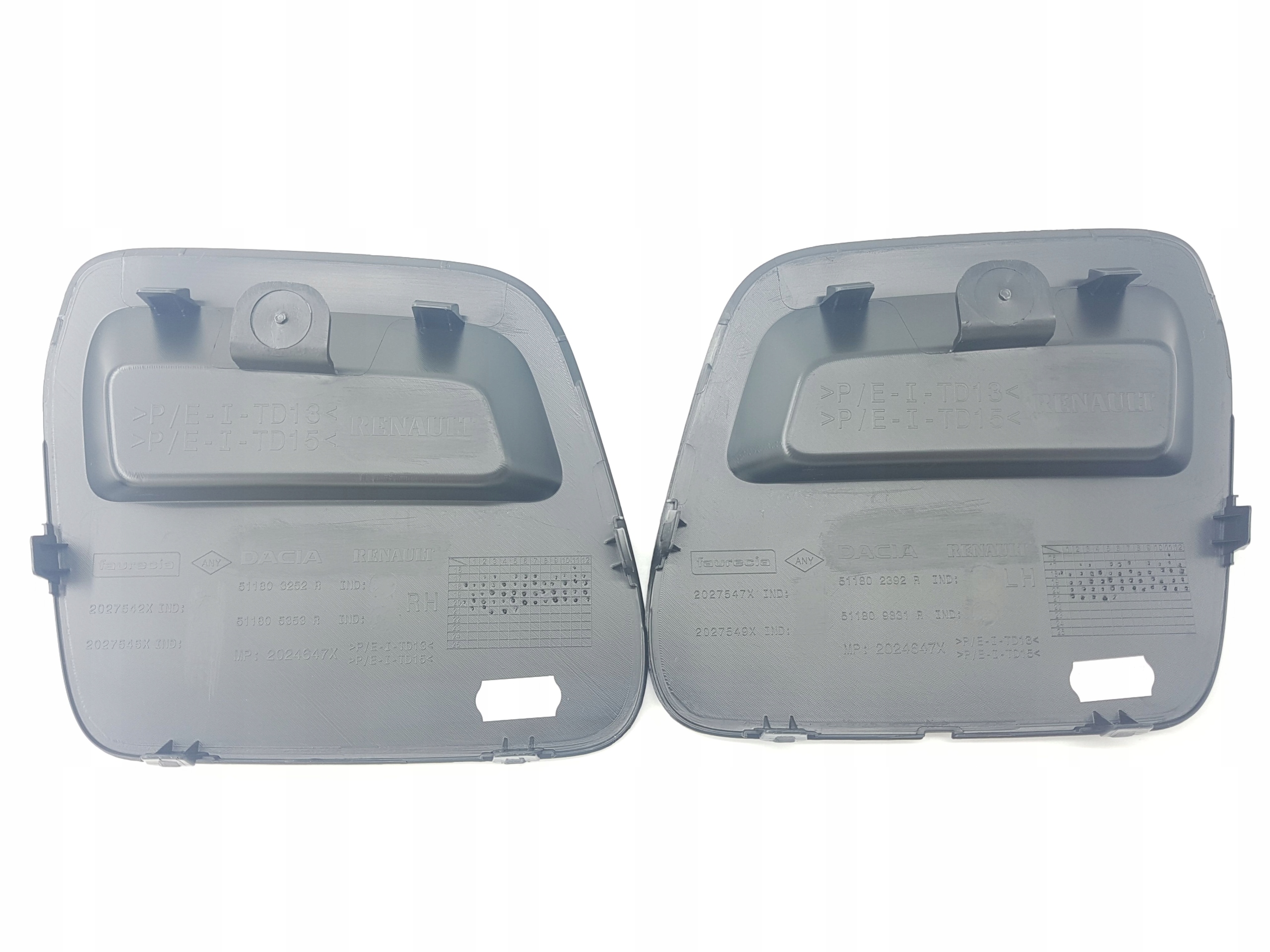 ZAŚLEPKA ZDERZAKA PRZÓD DACIA DUSTER II KOMPLET Strona zabudowy przód