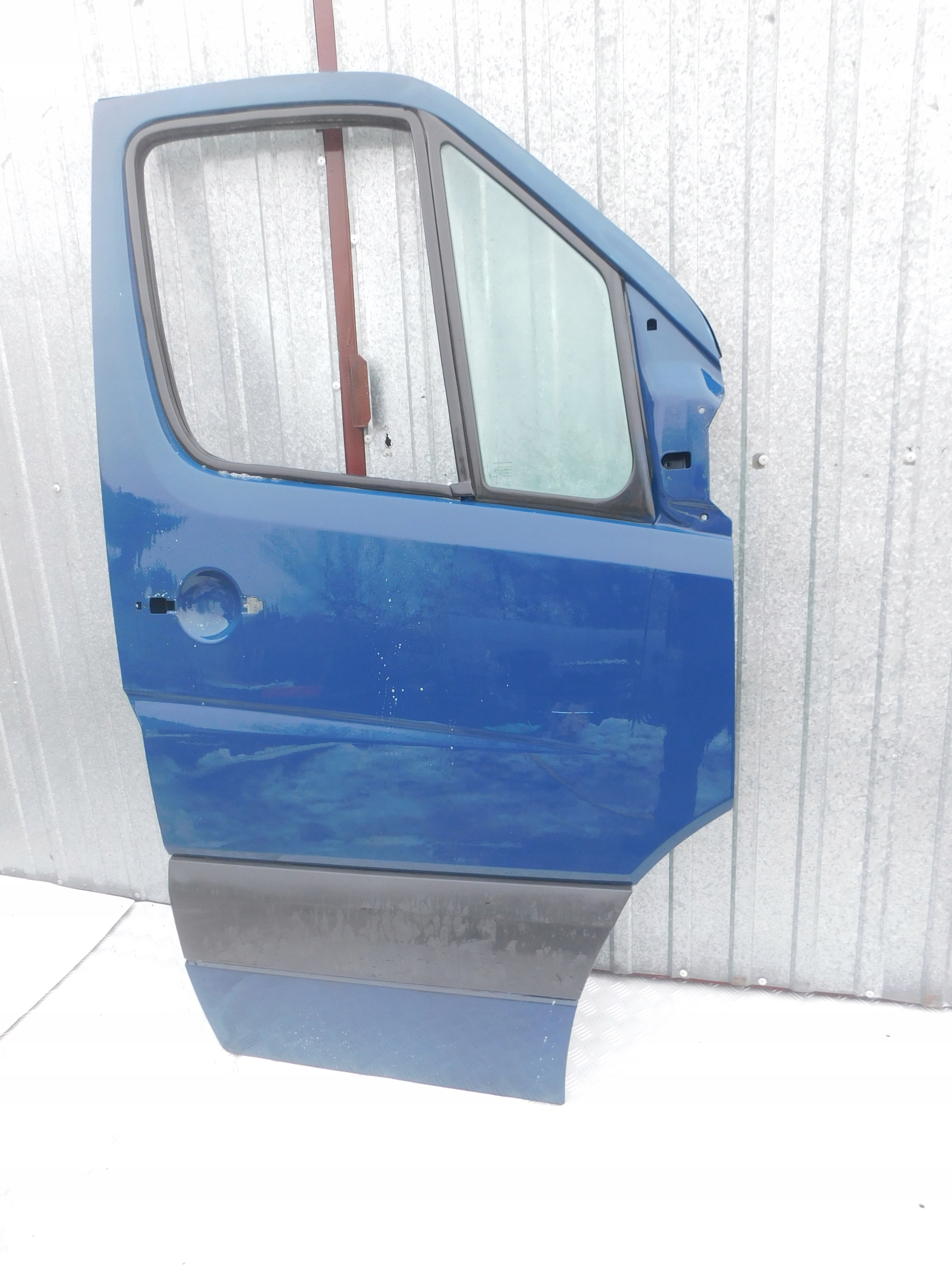 dveře pravé přední spolujezdce Sprinter W906 VW Crafter GRANATOWE OK