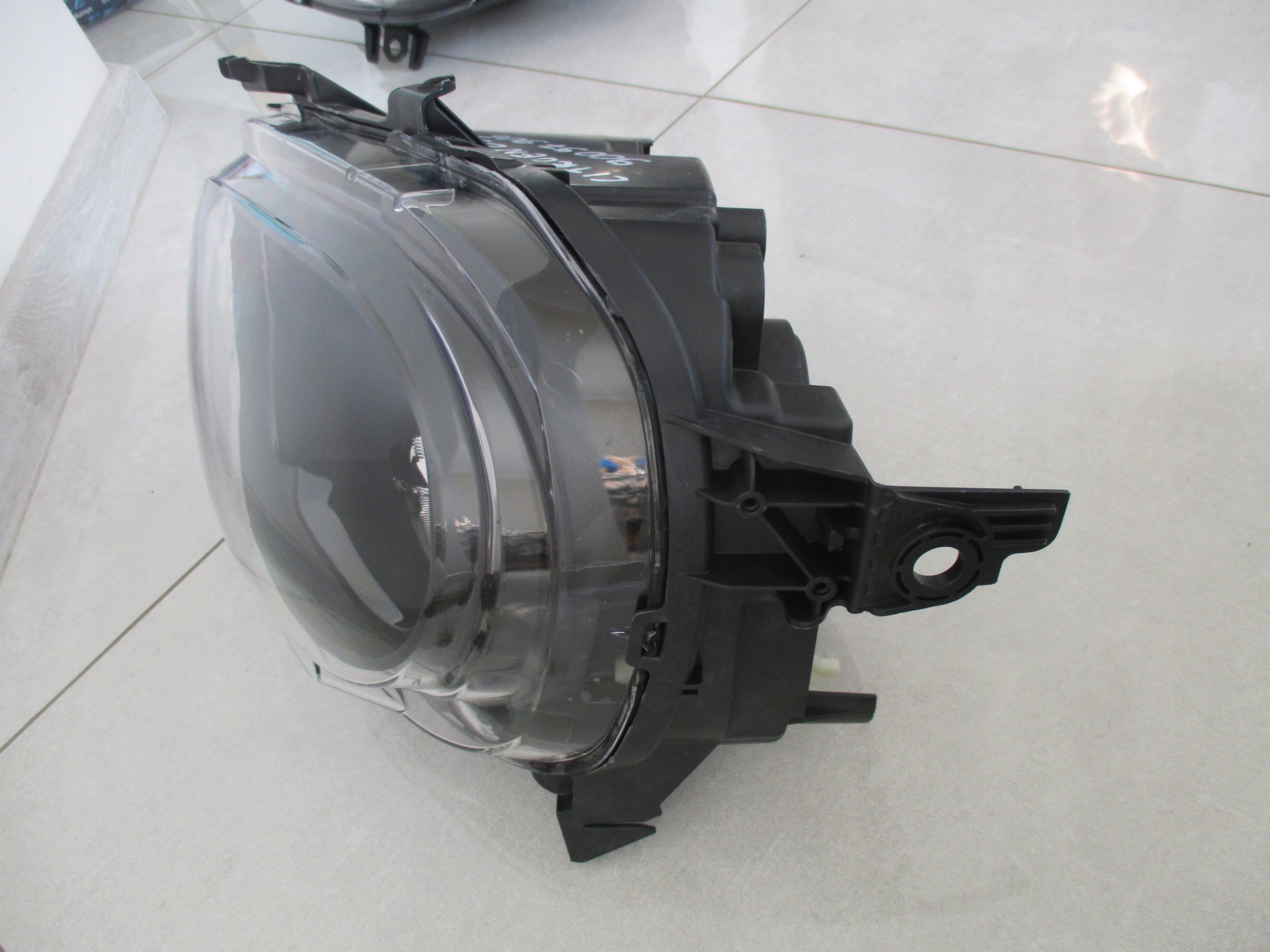 light left front Citroen C3 III 90097906