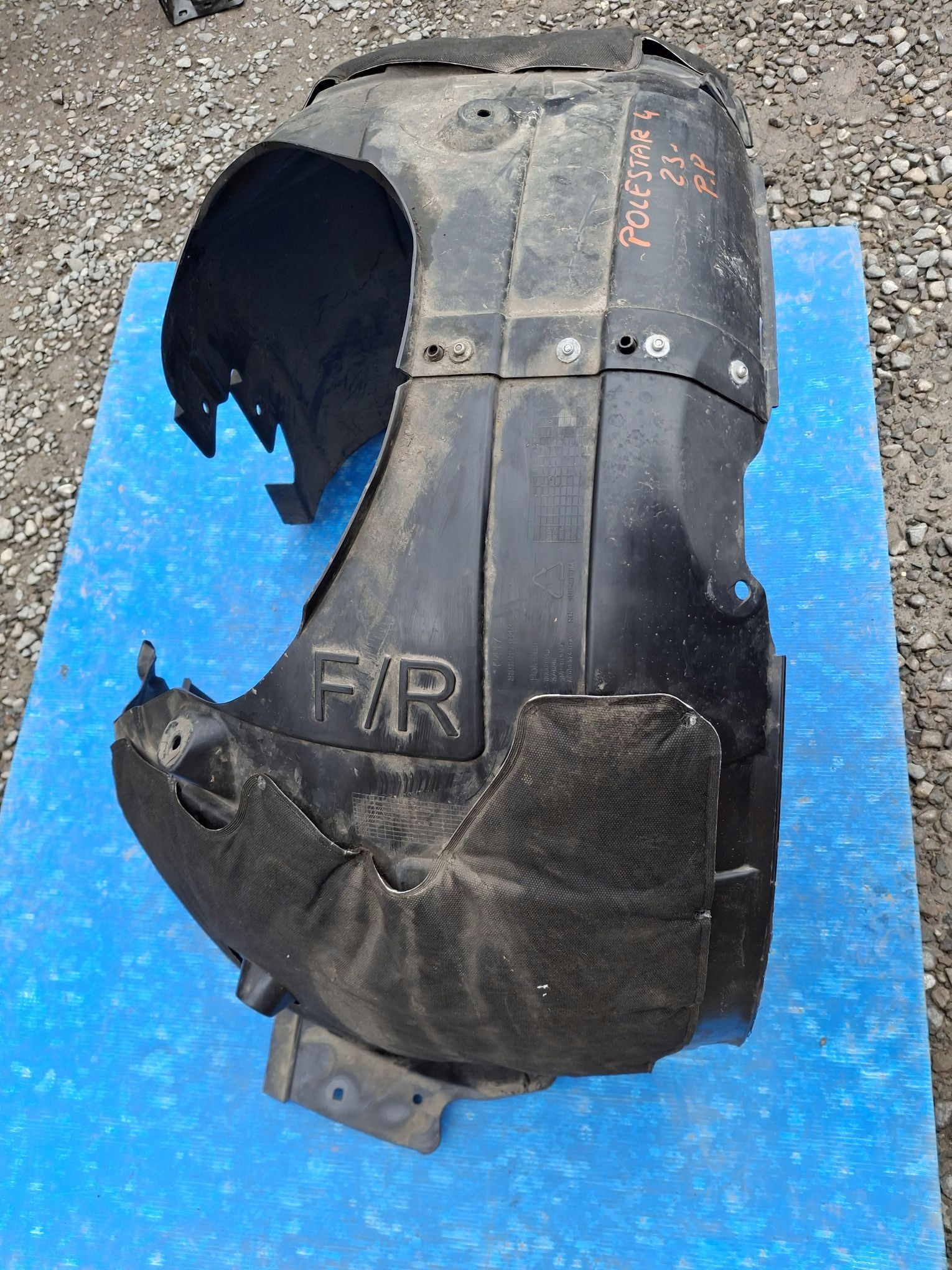 mudguard right front POLESTAR 4 2023R->