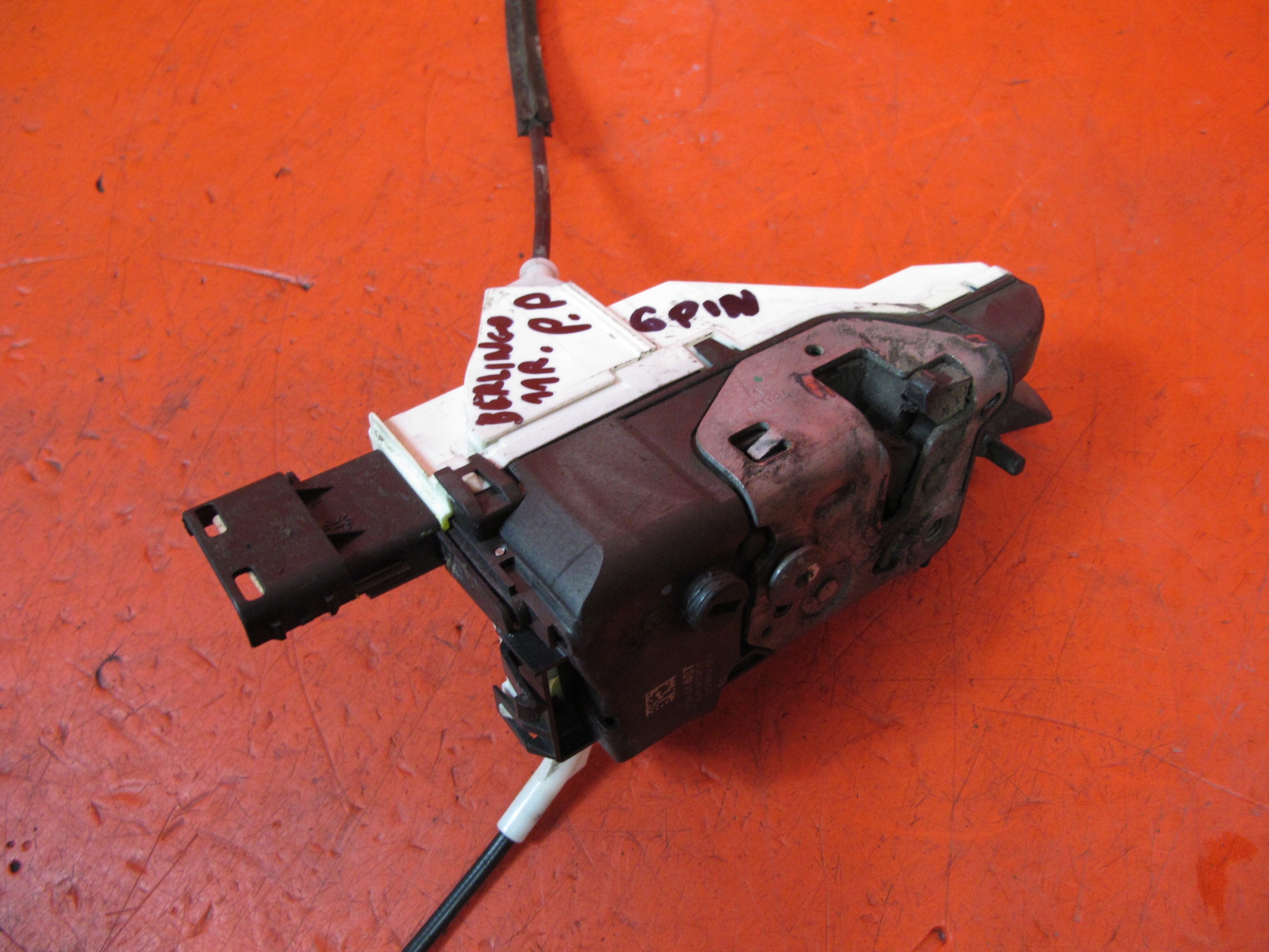 BERLINGO PARTNER III lock door right front 6 PIN