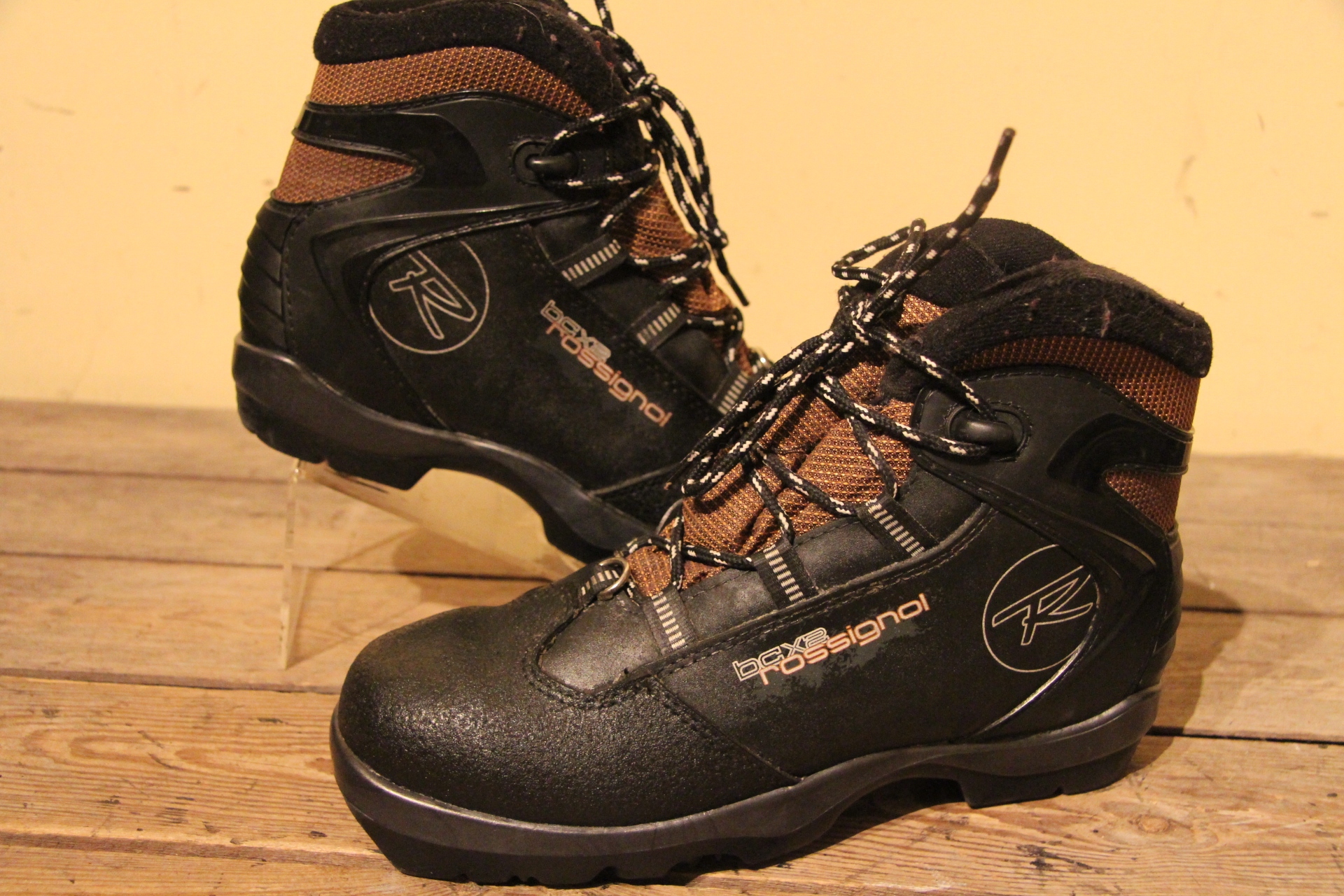 ROSSIGNOL BCX2 NNN BC - ROZ.40/26CM Model BCX2