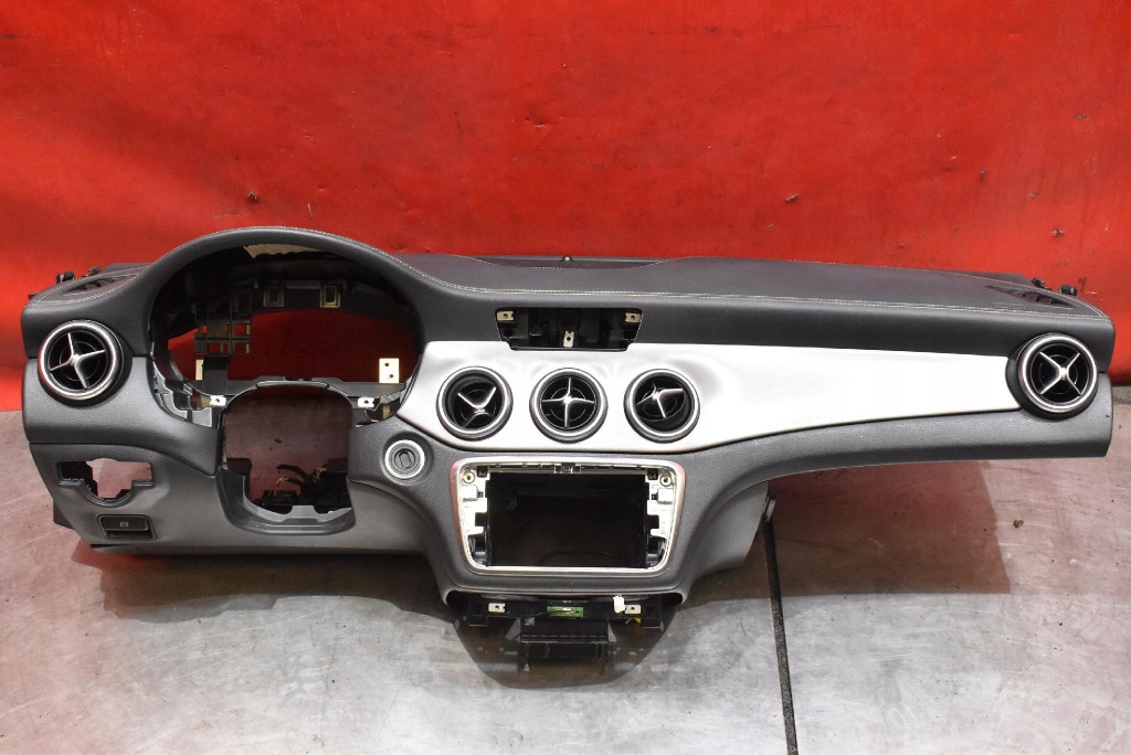 dashboard instrument panel console cockpit airbag EU MERCEDES CLA C117 AMG 13-16