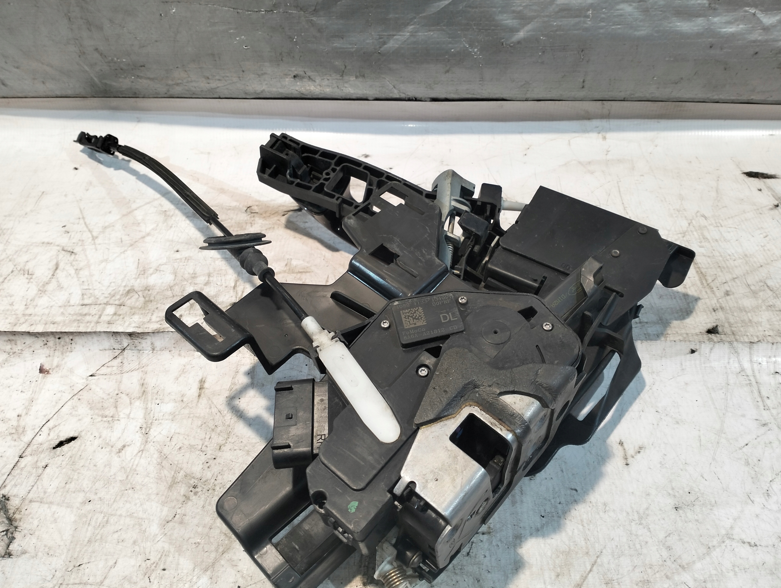 FORD FIESTA MK7 lock right front 8A6AA21812CD