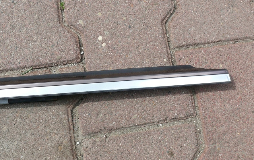 dichtsatz ZBIERAJACA tür links heck MERCEDES W140