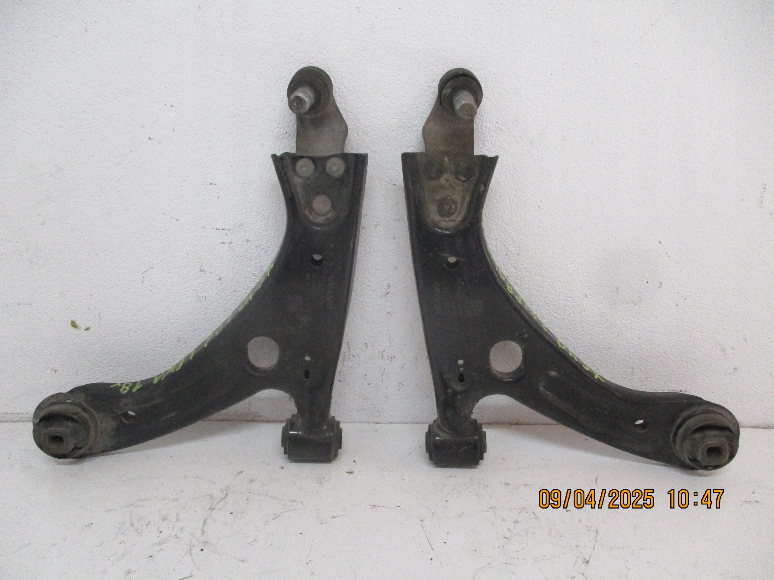 Querlenker VOLVO XC40 XC 40 2,0D 18R links rechts