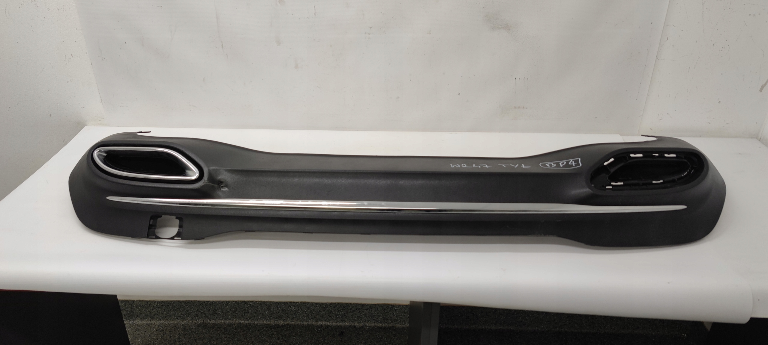 Спойлер заднего бампера Mercedes W247 A2478852101