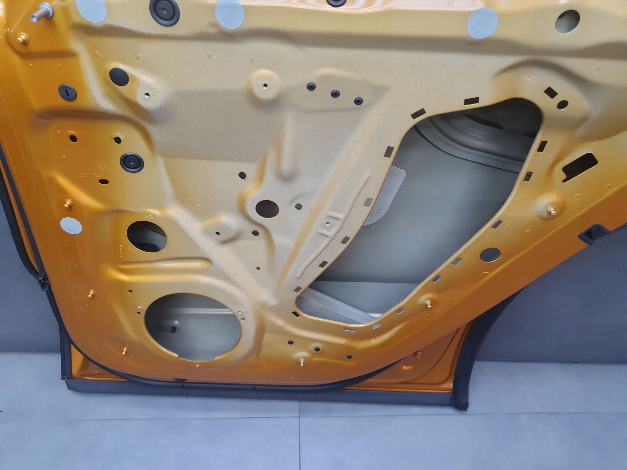 Audi Q8 door right rear. 4M8833052C LY2Y