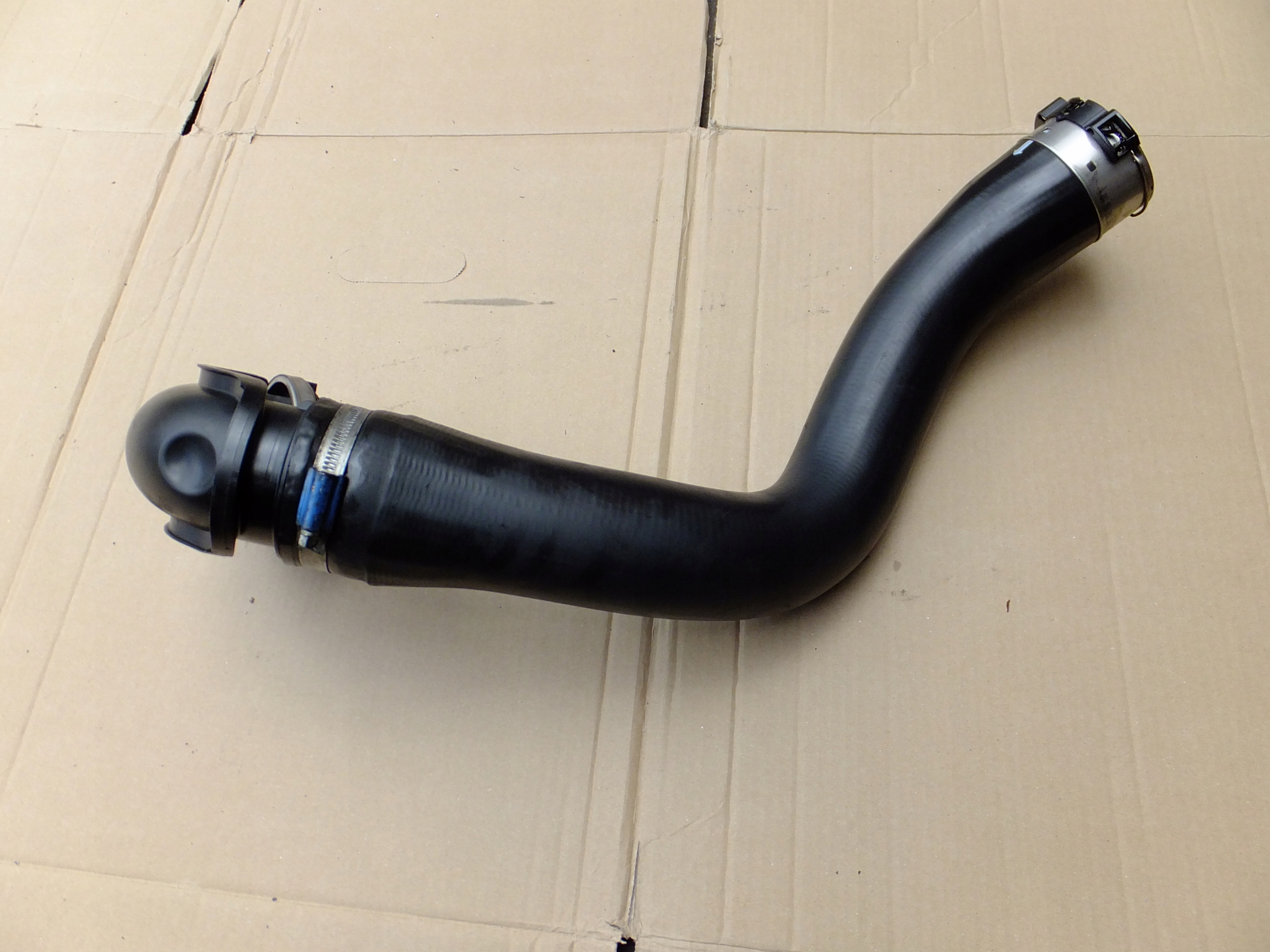 Schlauch luft opel insignia a 2,0 cdti 2922414