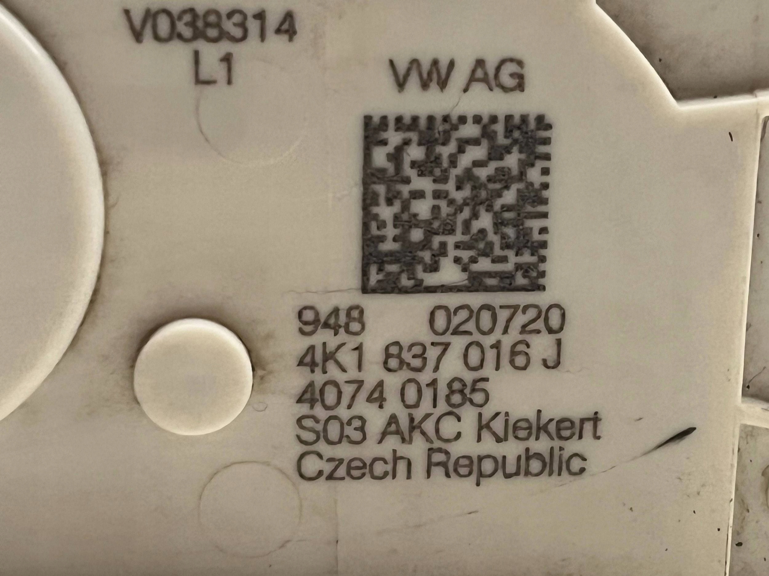 AUDI A6 A7 C8 lock door right front 4K1837016J @M