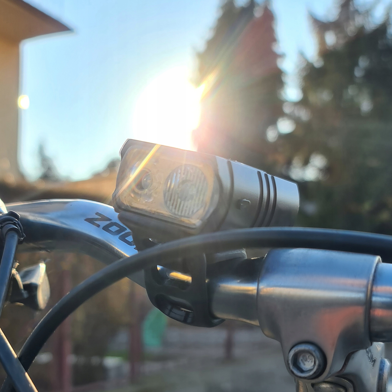 MOCNA Lampka Rowerowa Światło PRZÓD TYŁ LED na rower kierownicę USB 800lm Model 4T6