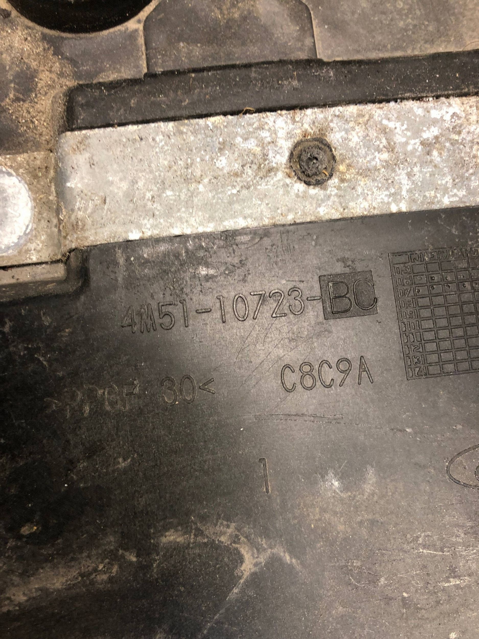 Obal akumulátora FORD FOCUS MK2 4M5110723BC