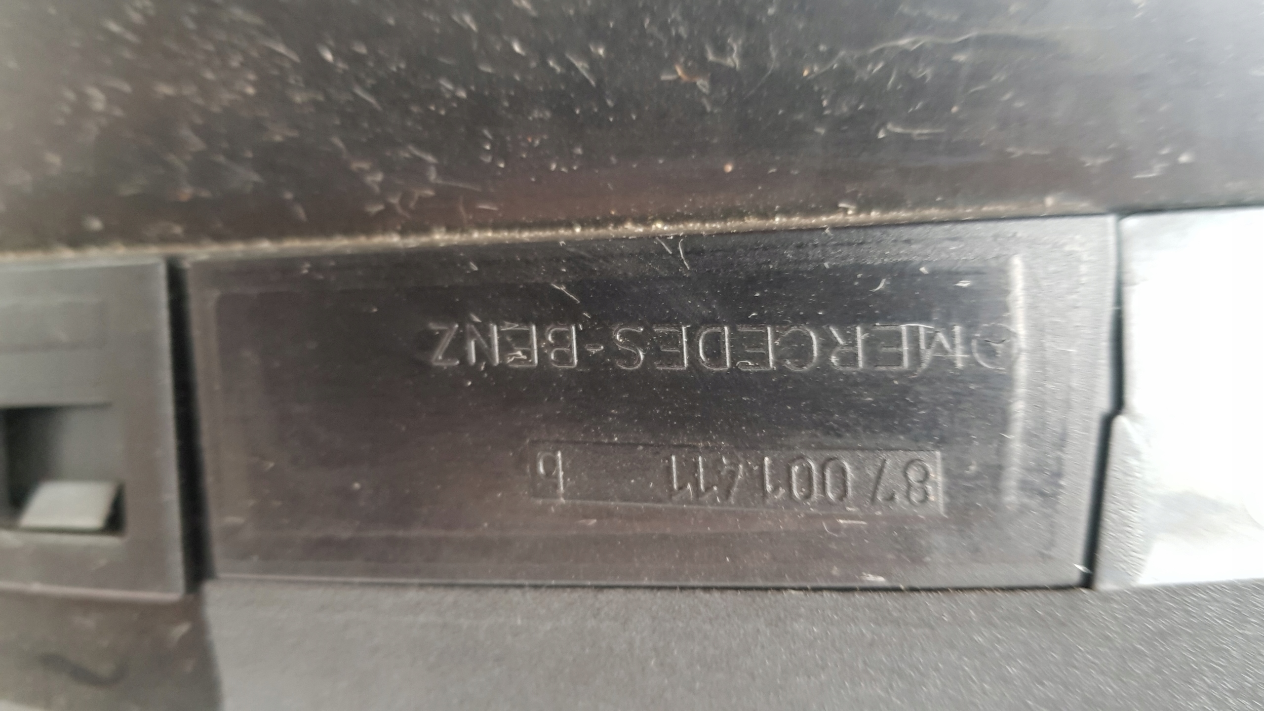 MERCEDES W203 dials clock 1.8K A2035407611