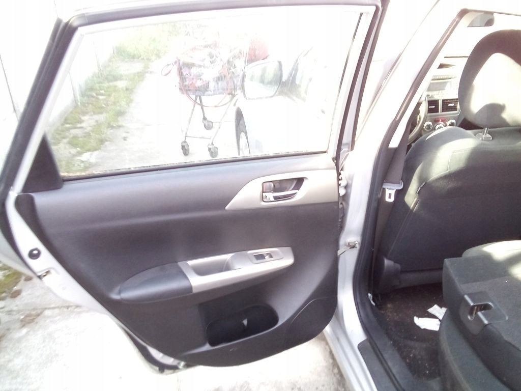 Subaru Impreza GH ajtó bal hátsó hátsó C3S