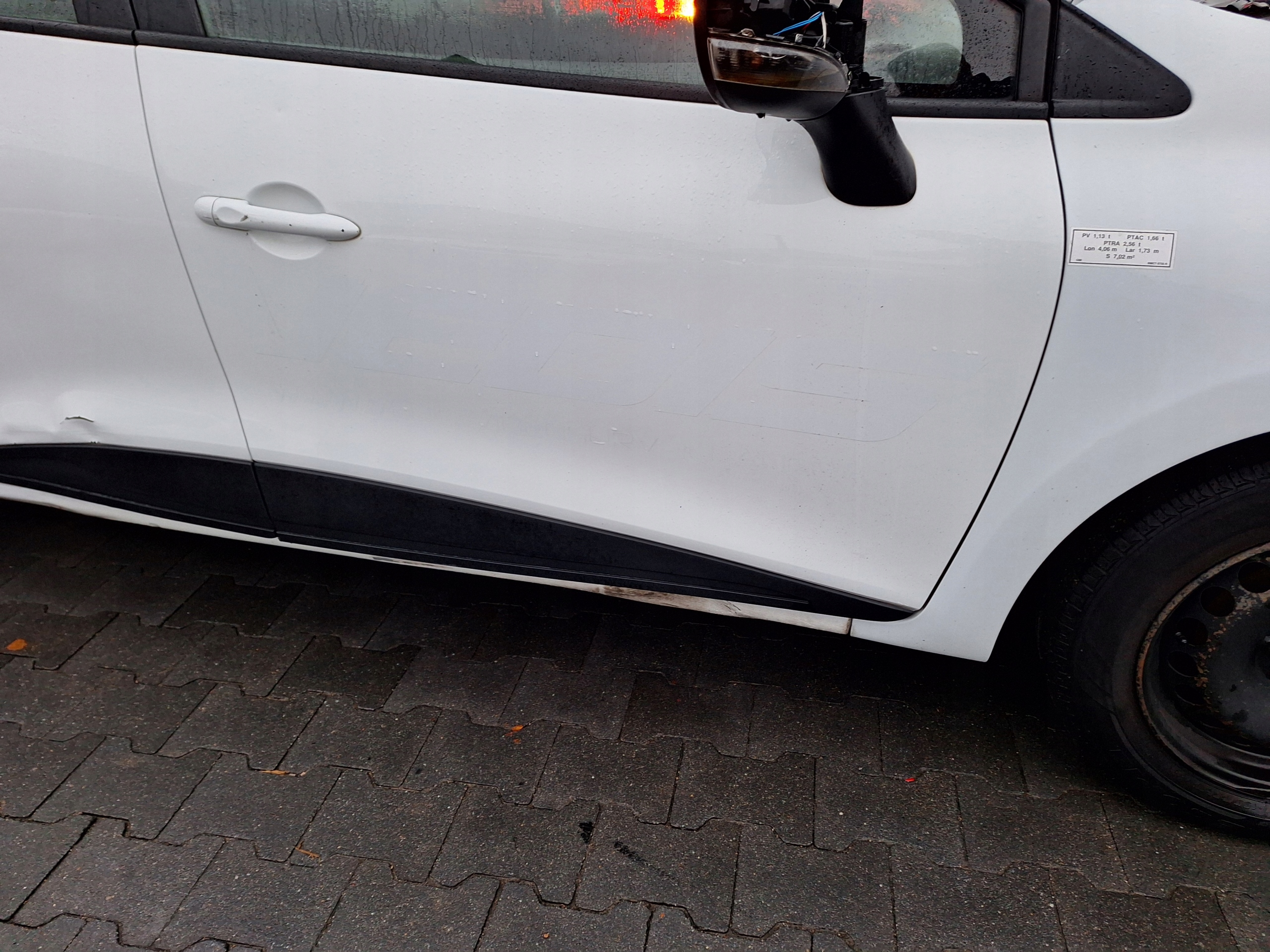 RENAULT CLIO 4 IV BIALE OV369 0V369 TÜR HECK RECHTS 5D