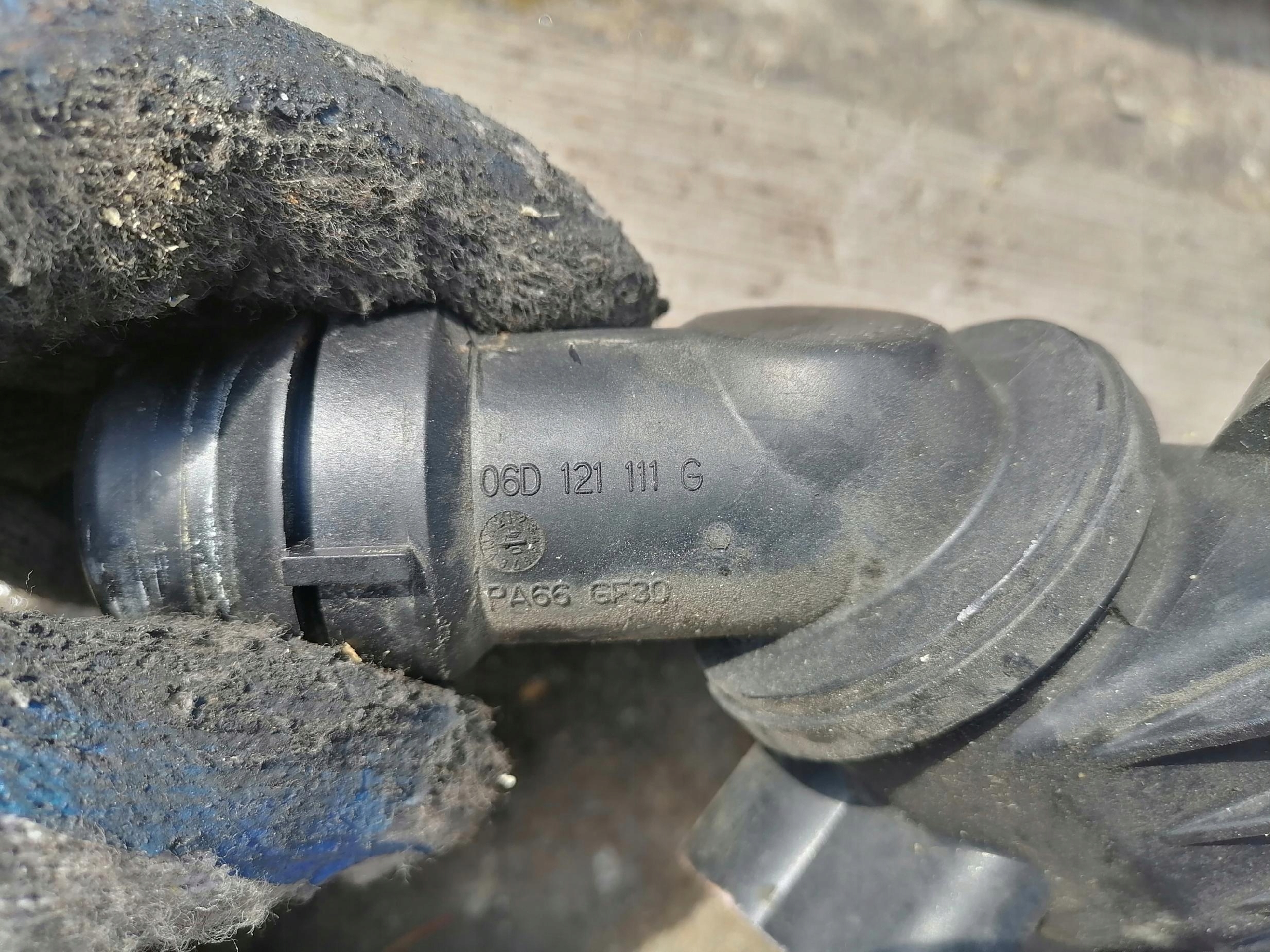 Thermostat Bride d’eau AUDI A4 A6 B7 C6 06D121111G