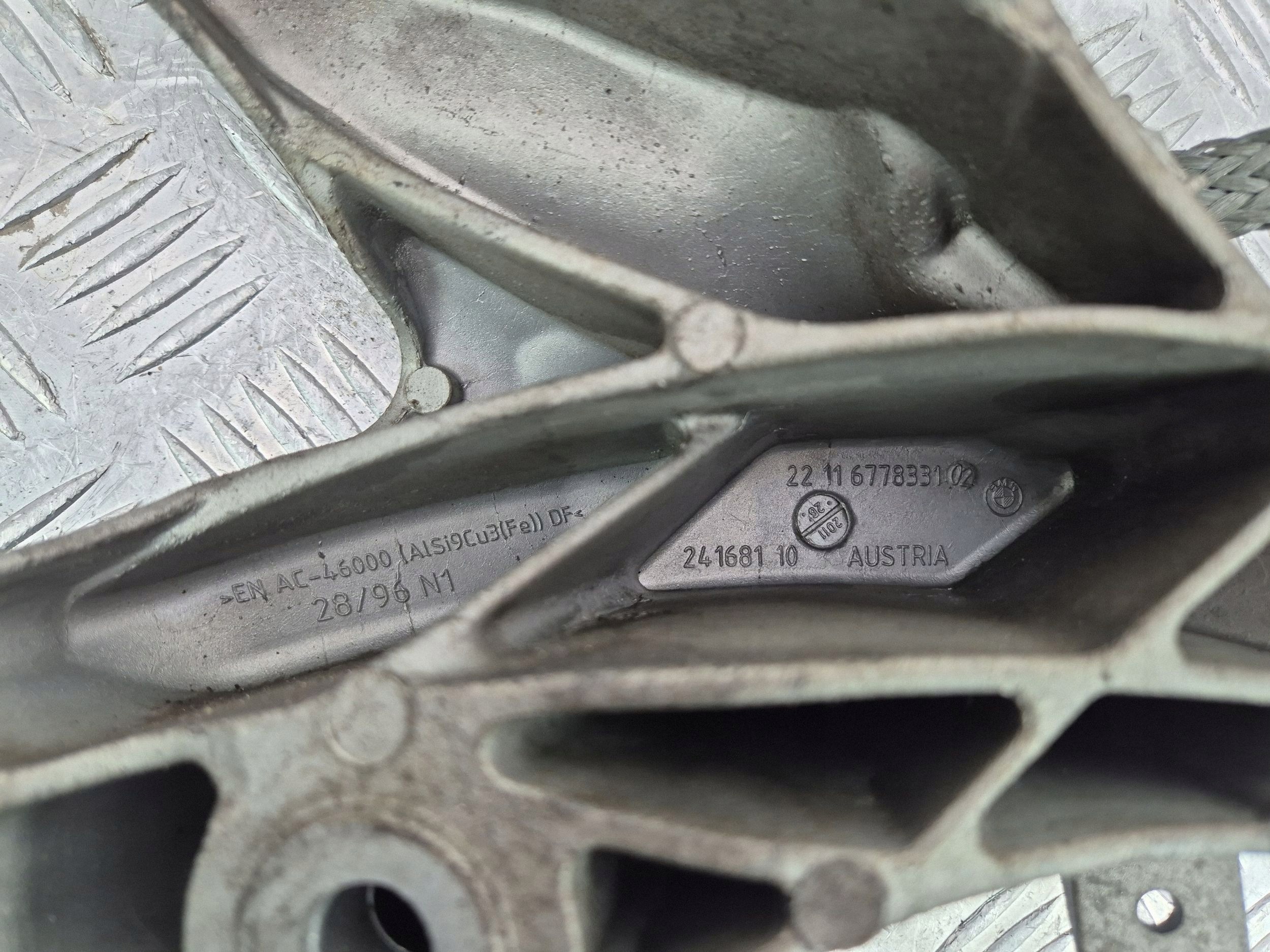 engine mount BMW X5 E70 35i 6778331 N55B30A