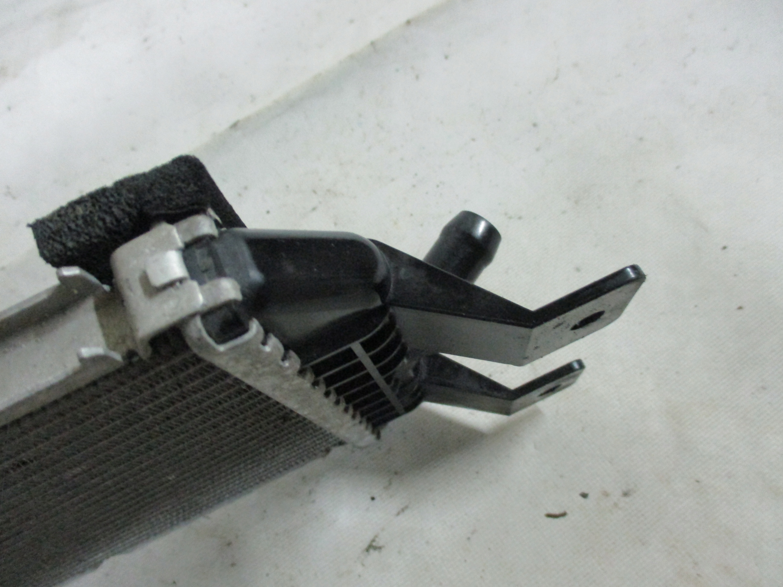 water cooler Ford Explorer 20r- L1M3-8D048-PBC