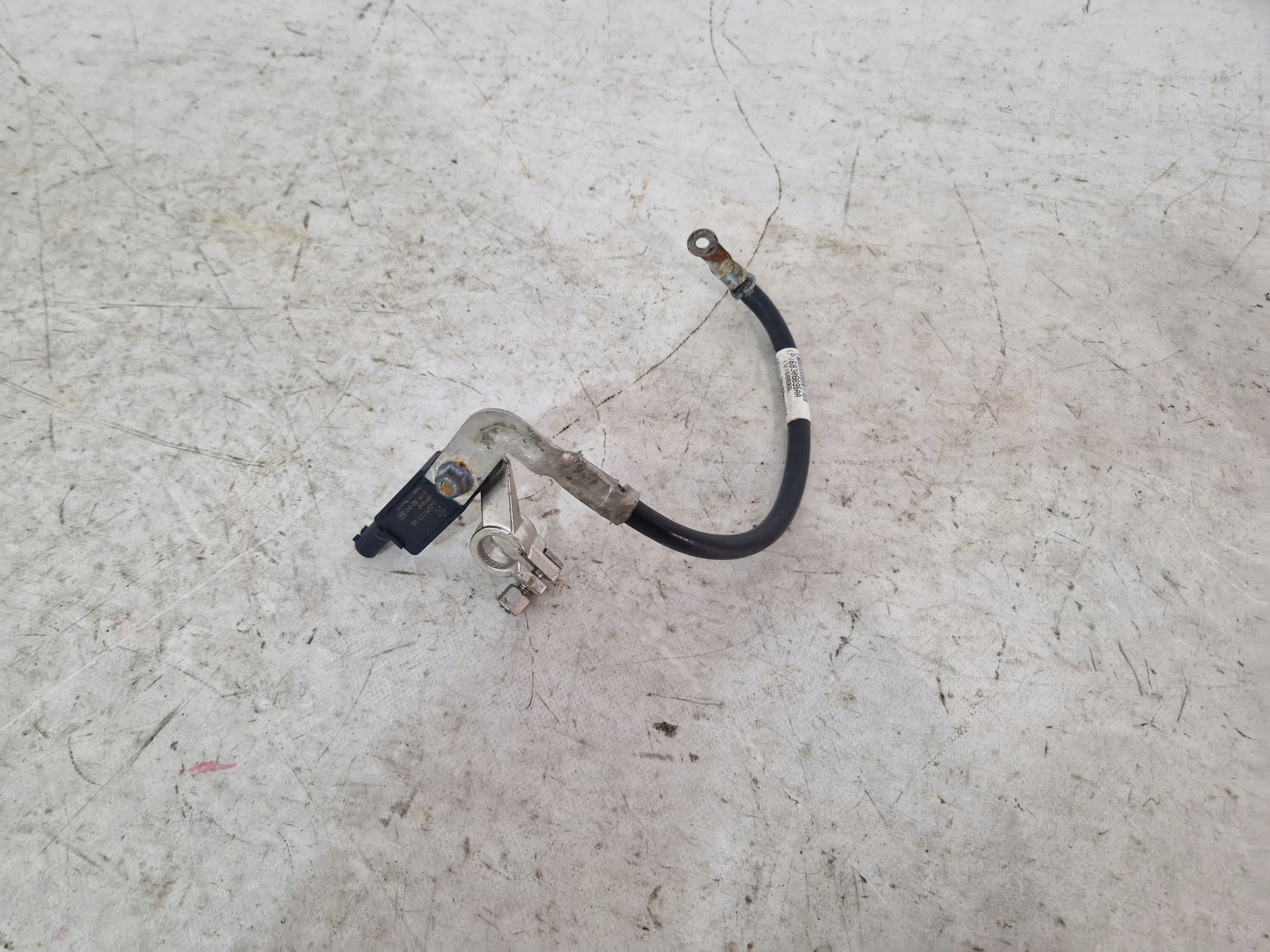 DODGE CHARGER CHALLENGER 2015- Batteriemanagement Sensor AKUMULATORA 68306895AA