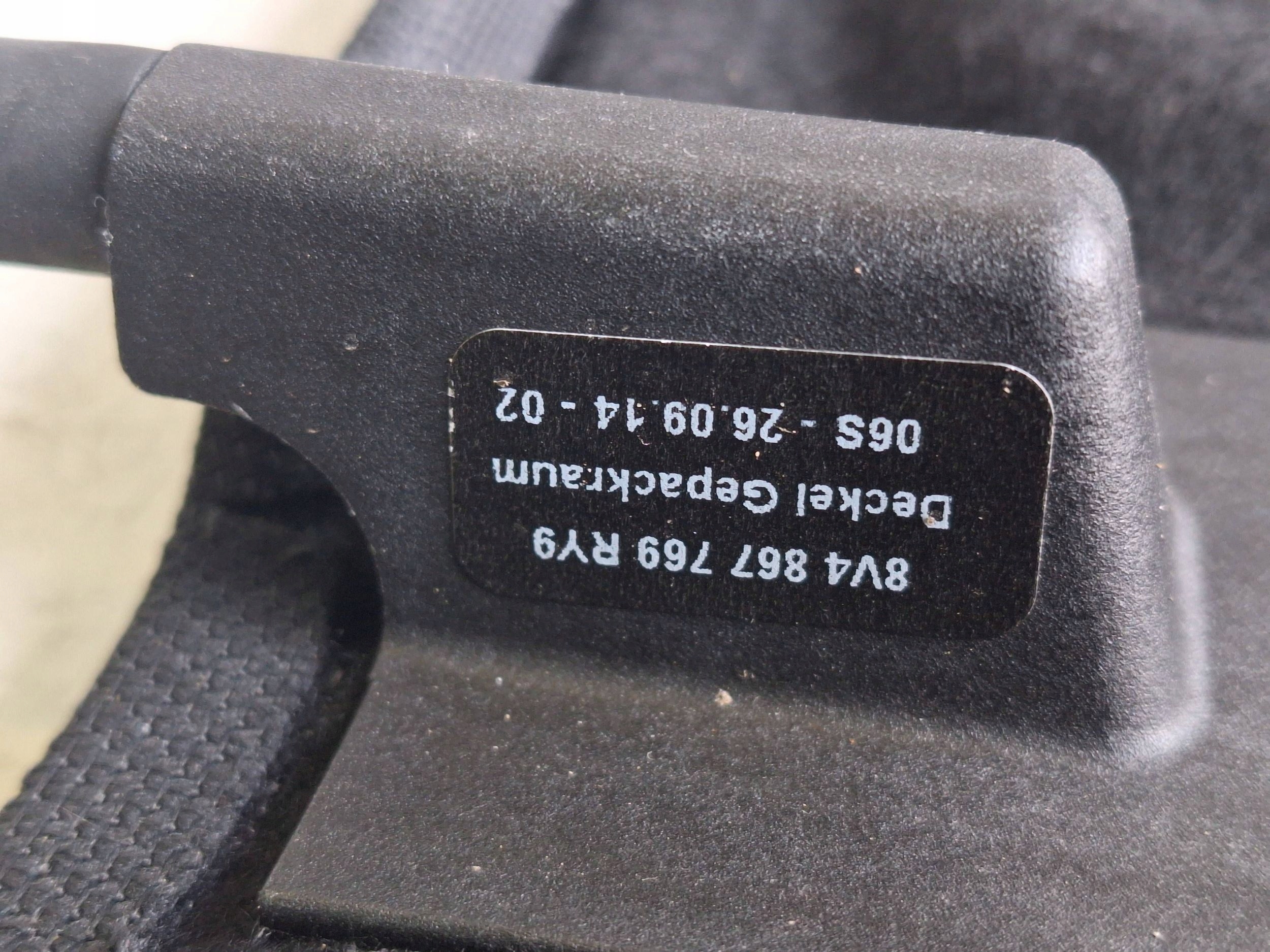 AUDI A3 8V SPORTBACK 12-16 rear plato 8V4867769